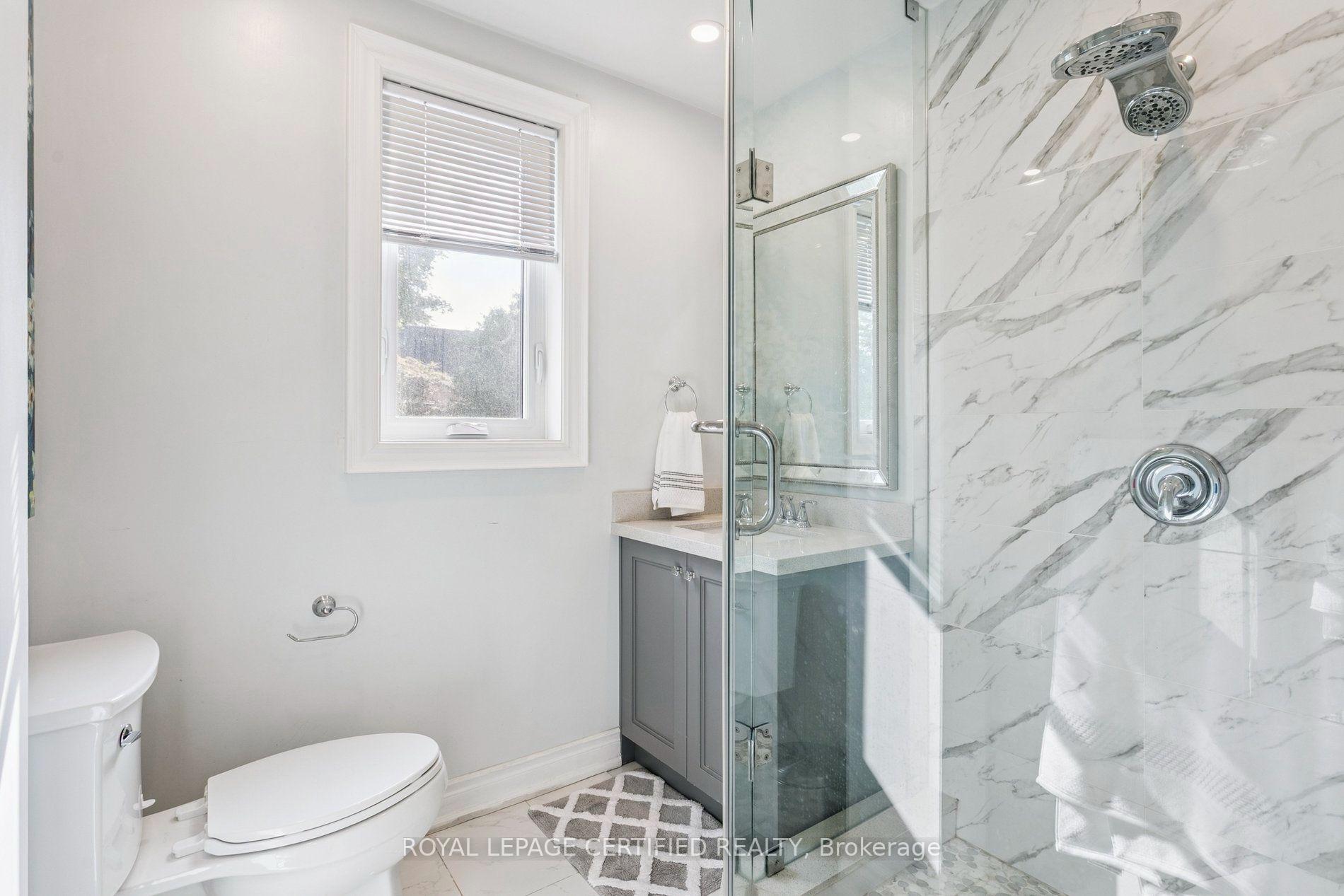 Photo 20 of 462 The Kingsway, Etobicoke, Princess-Rosethorn — HOMEH
