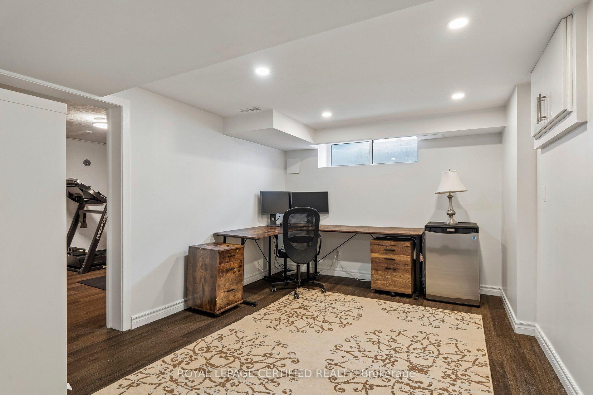 Photo 30 of 462 The Kingsway, Etobicoke, Princess-Rosethorn — HOMEH