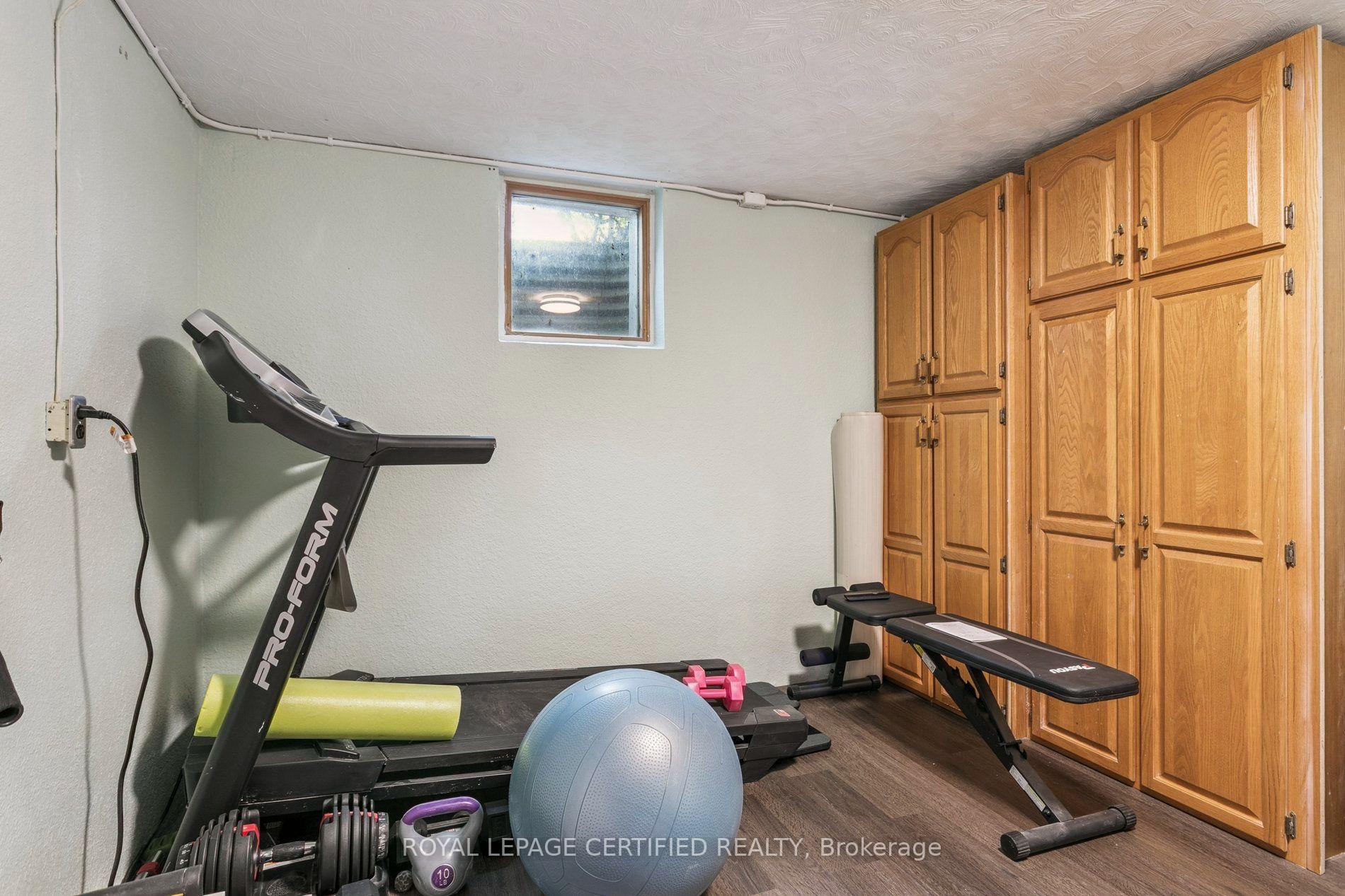 Photo 31 of 462 The Kingsway, Etobicoke, Princess-Rosethorn — HOMEH