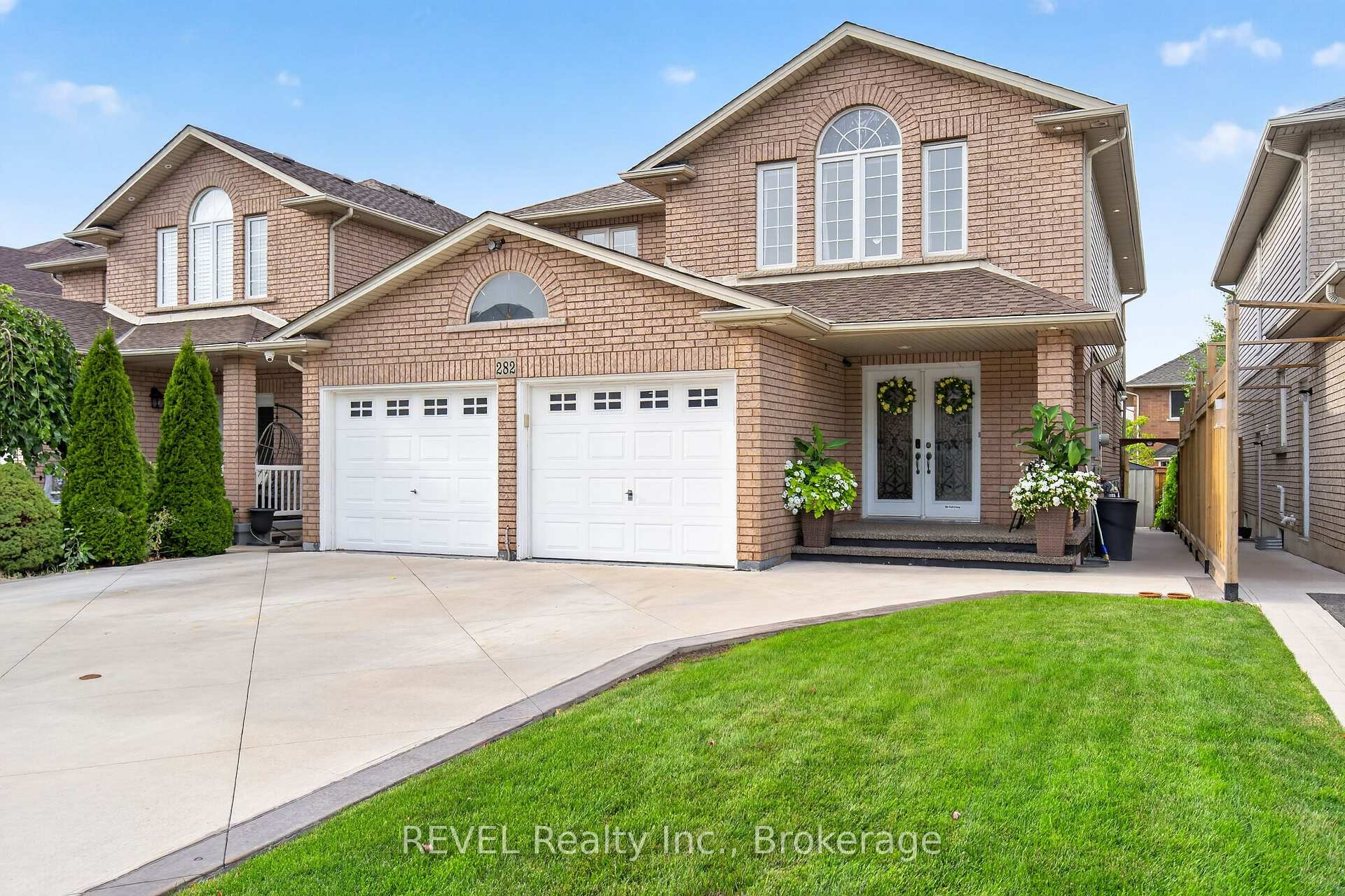 Photo 4 of 282 Webster Road, Hamilton, Gershome — HOMEH