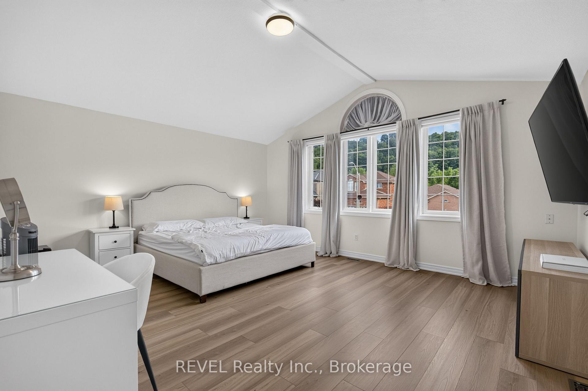 Photo 24 of 282 Webster Road, Hamilton, Gershome — HOMEH