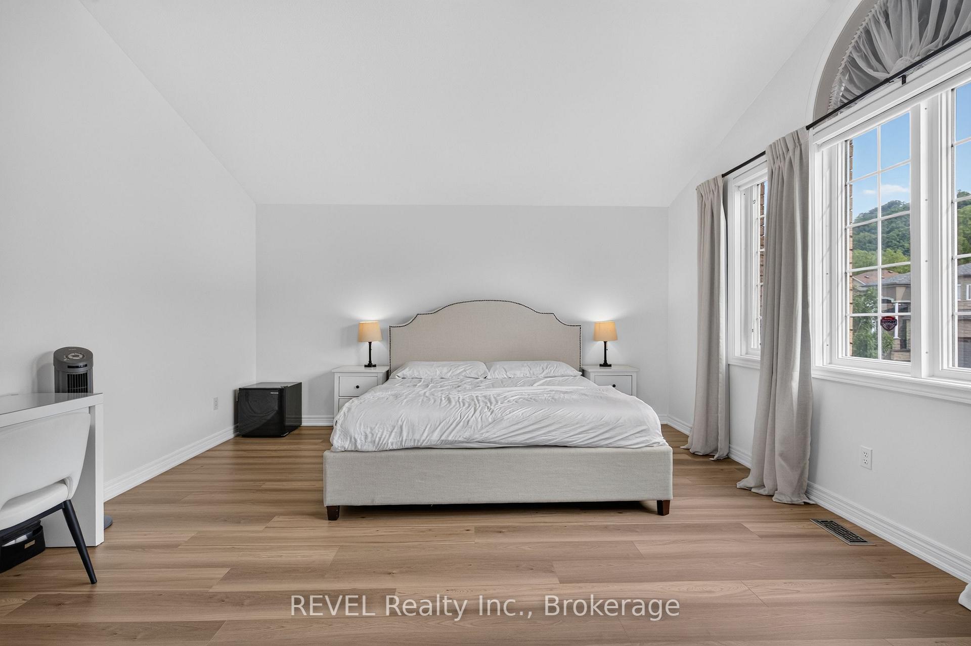 Photo 25 of 282 Webster Road, Hamilton, Gershome — HOMEH