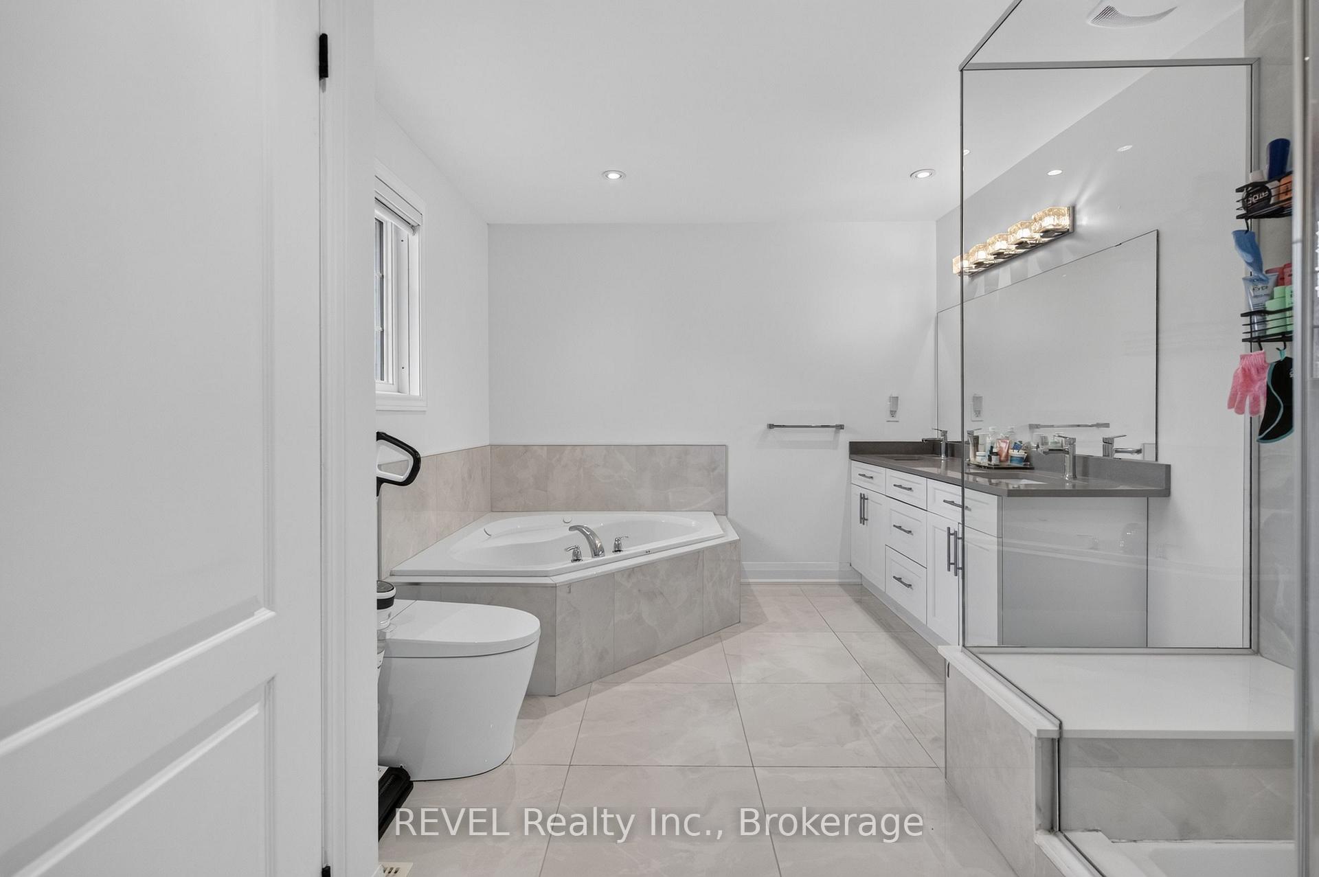 Photo 26 of 282 Webster Road, Hamilton, Gershome — HOMEH