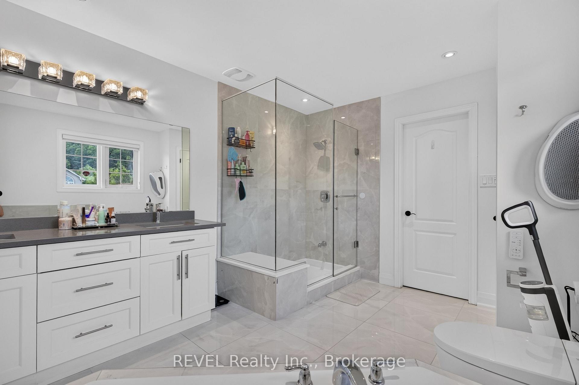 Photo 27 of 282 Webster Road, Hamilton, Gershome — HOMEH