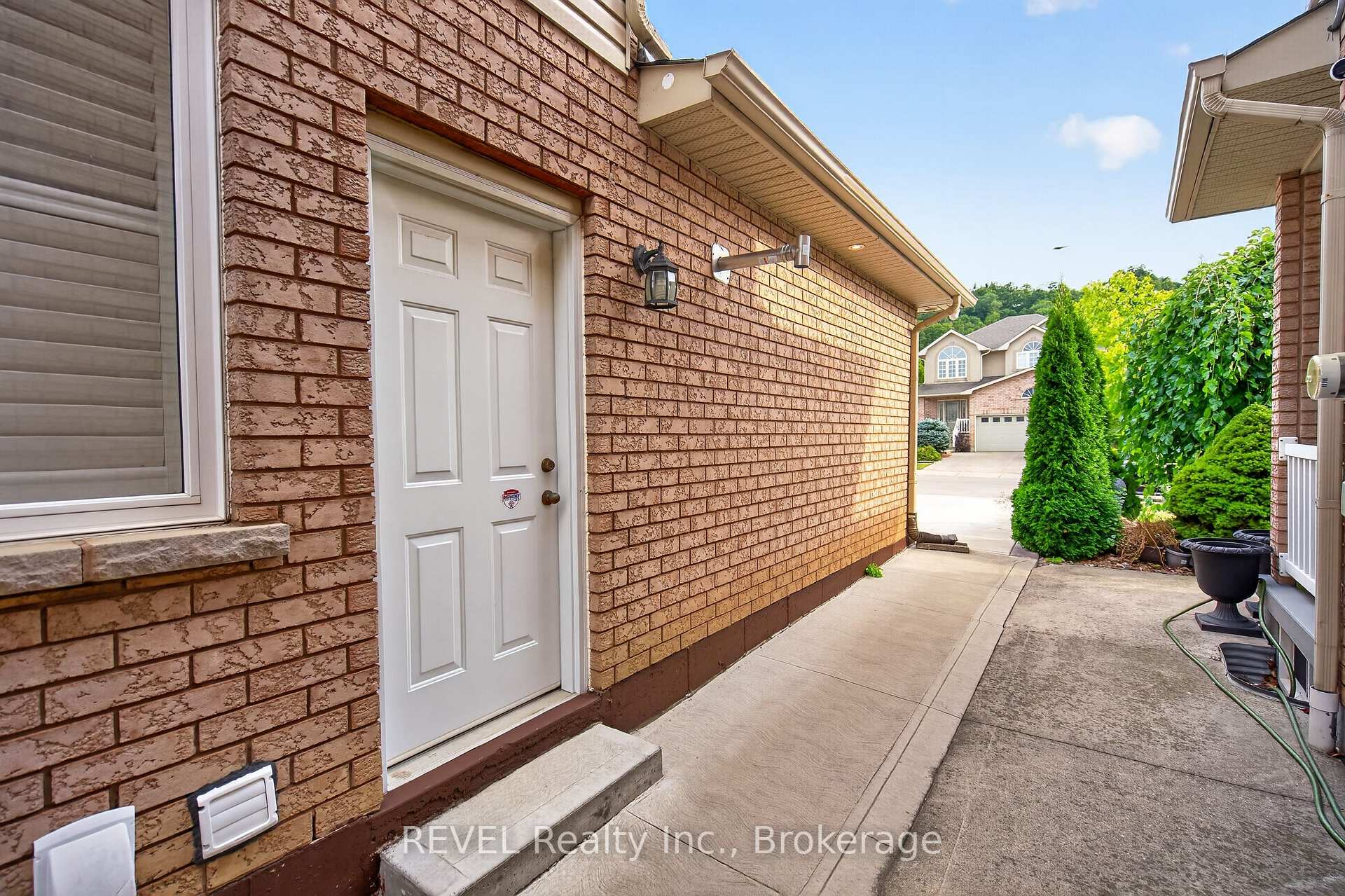 Photo 48 of 282 Webster Road, Hamilton, Gershome — HOMEH