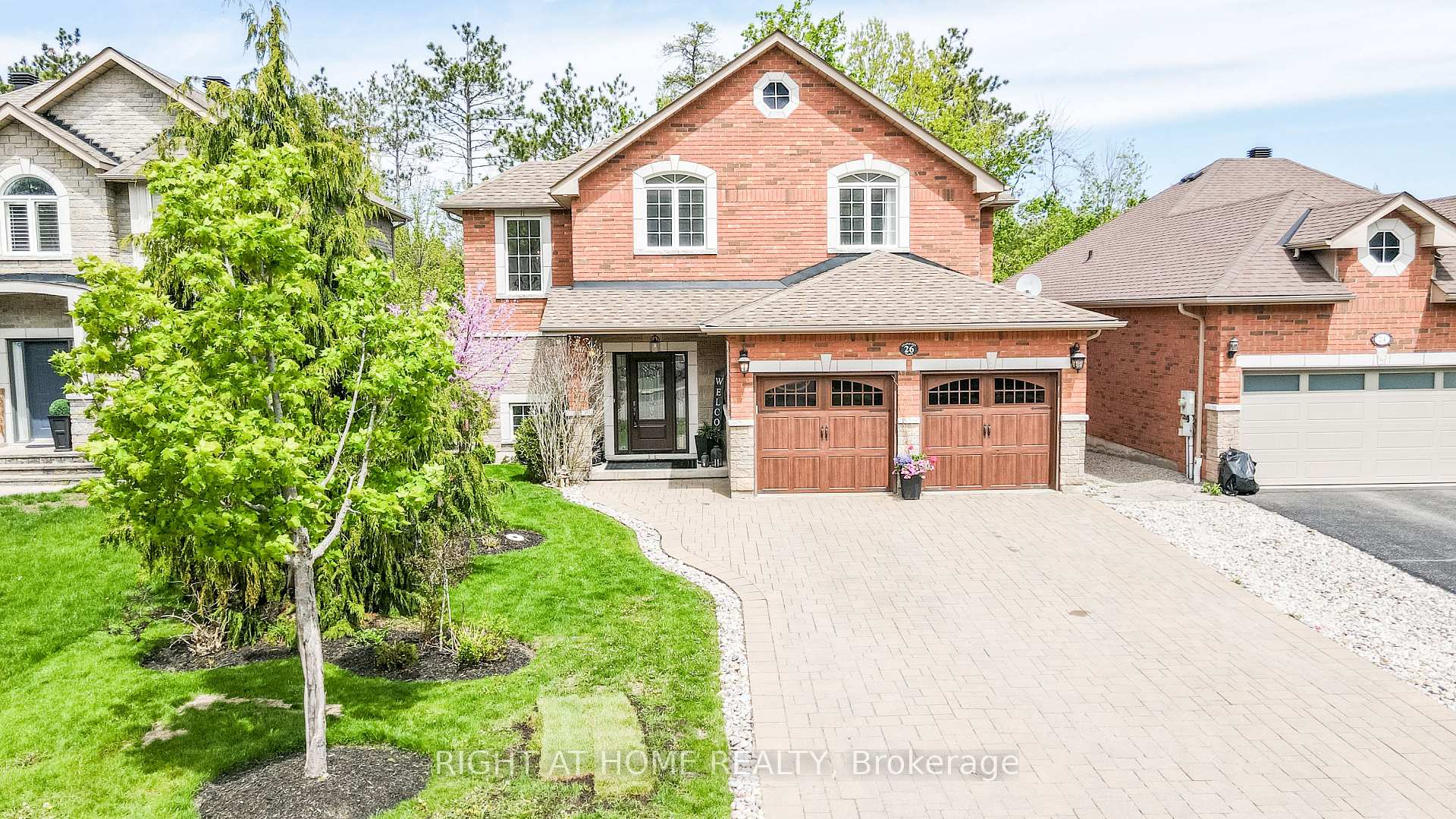 Photo 1 of 26 Stapleton Place, Barrie, Ardagh — HOMEH