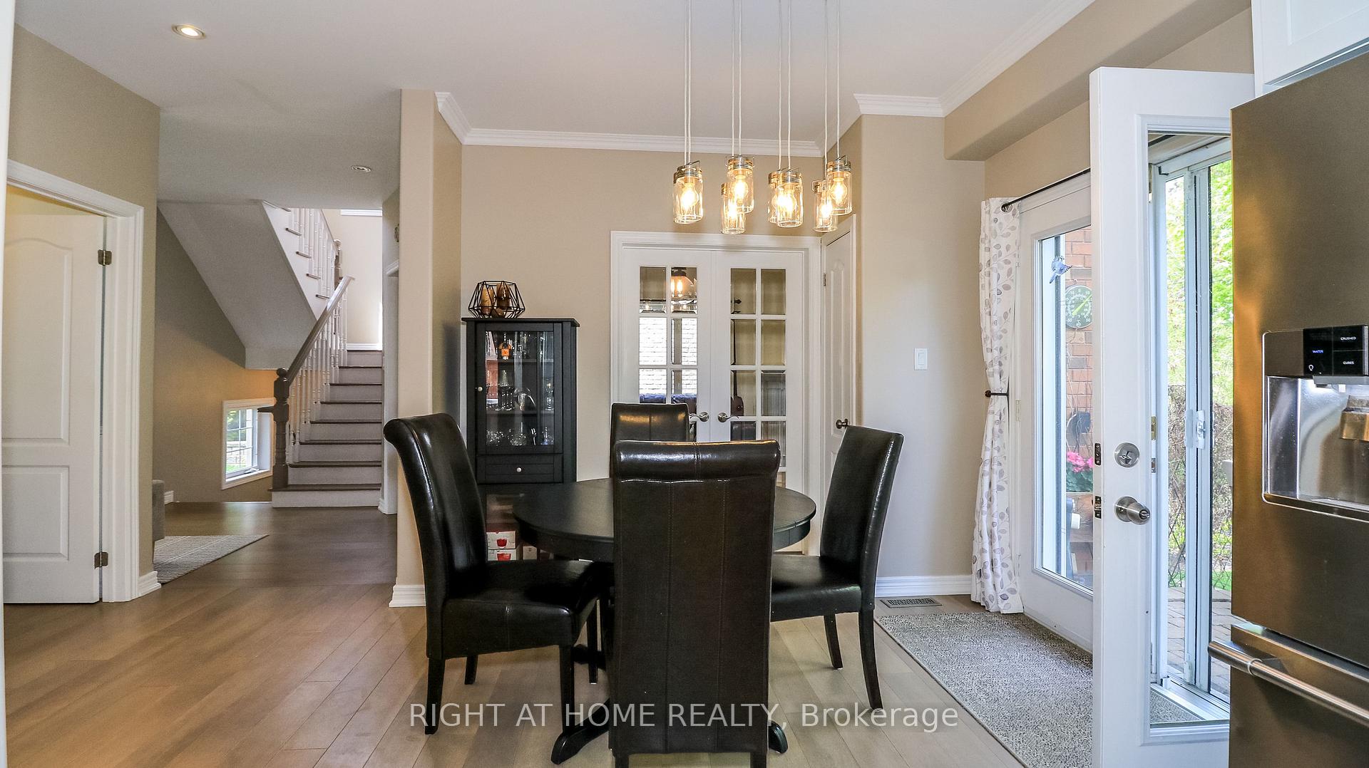 Photo 11 of 26 Stapleton Place, Barrie, Ardagh — HOMEH
