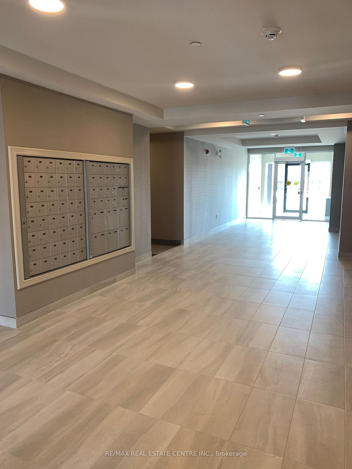 Photo 9 of Unit 209, 58 Sky Harbour Drive, Brampton, Bram West — HOMEH