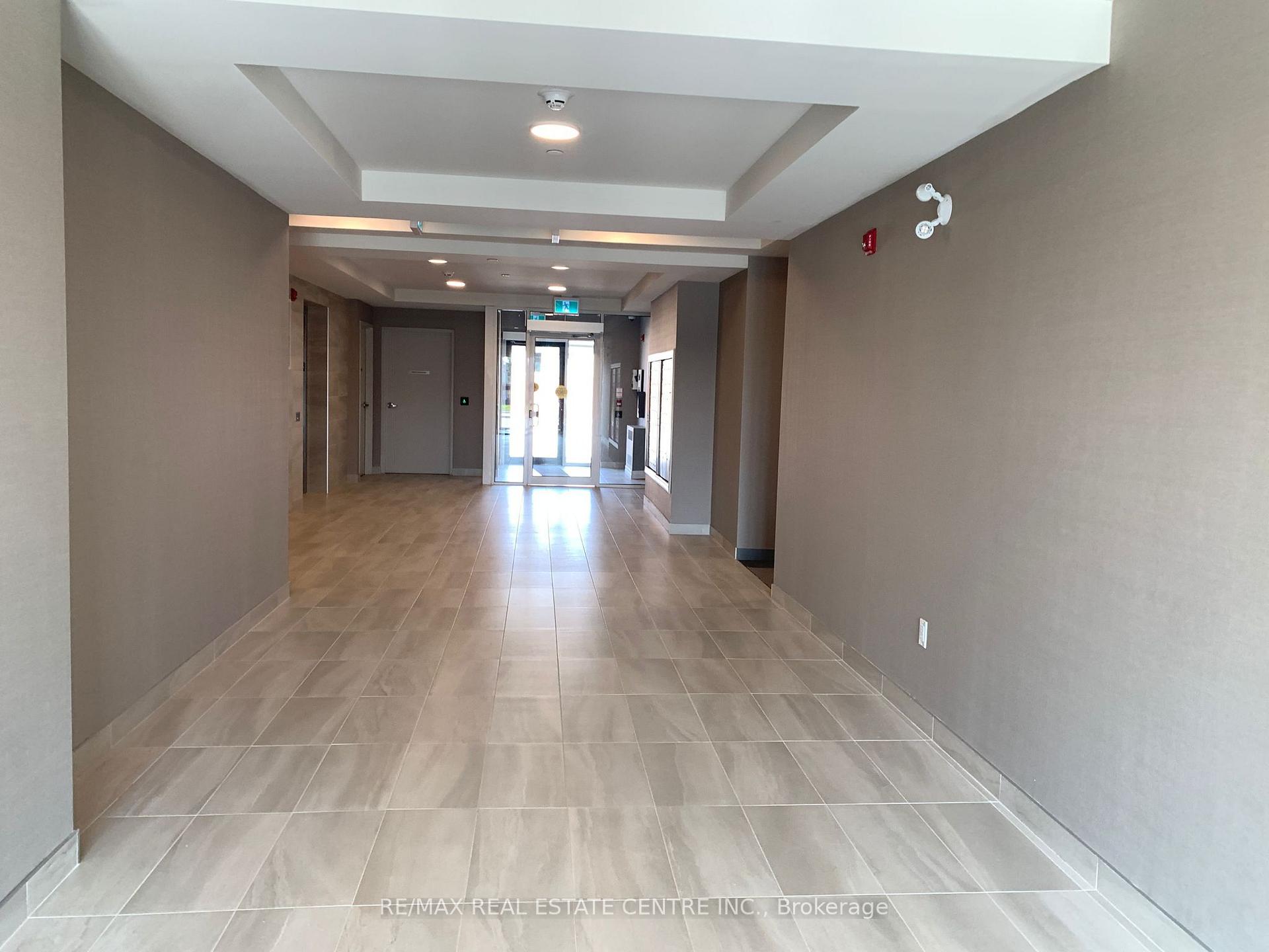 Photo 10 of Unit 209, 58 Sky Harbour Drive, Brampton, Bram West — HOMEH