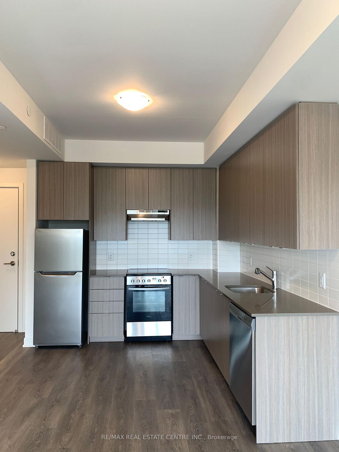 Photo 12 of Unit 209, 58 Sky Harbour Drive, Brampton, Bram West — HOMEH