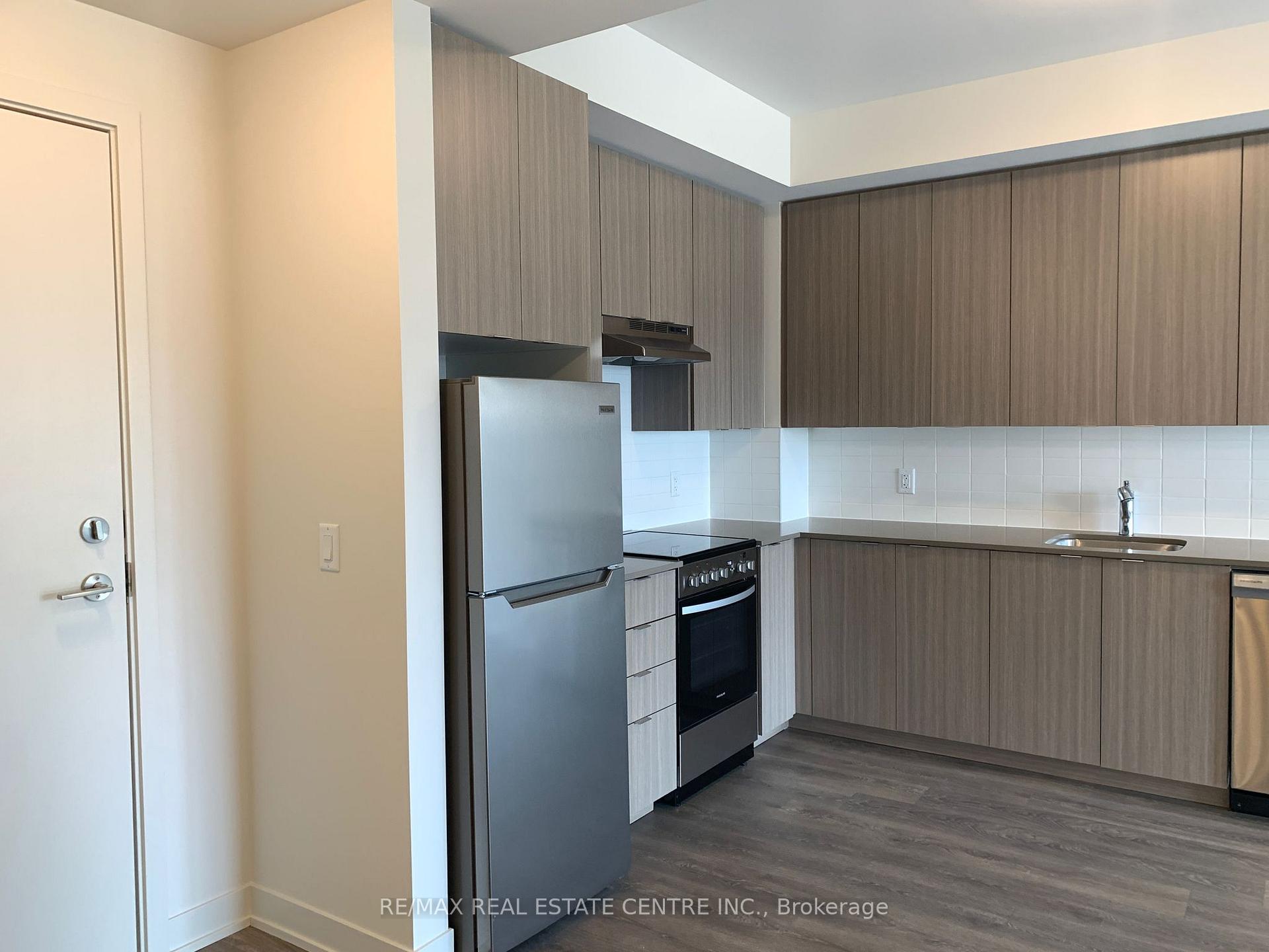 Photo 14 of Unit 209, 58 Sky Harbour Drive, Brampton, Bram West — HOMEH