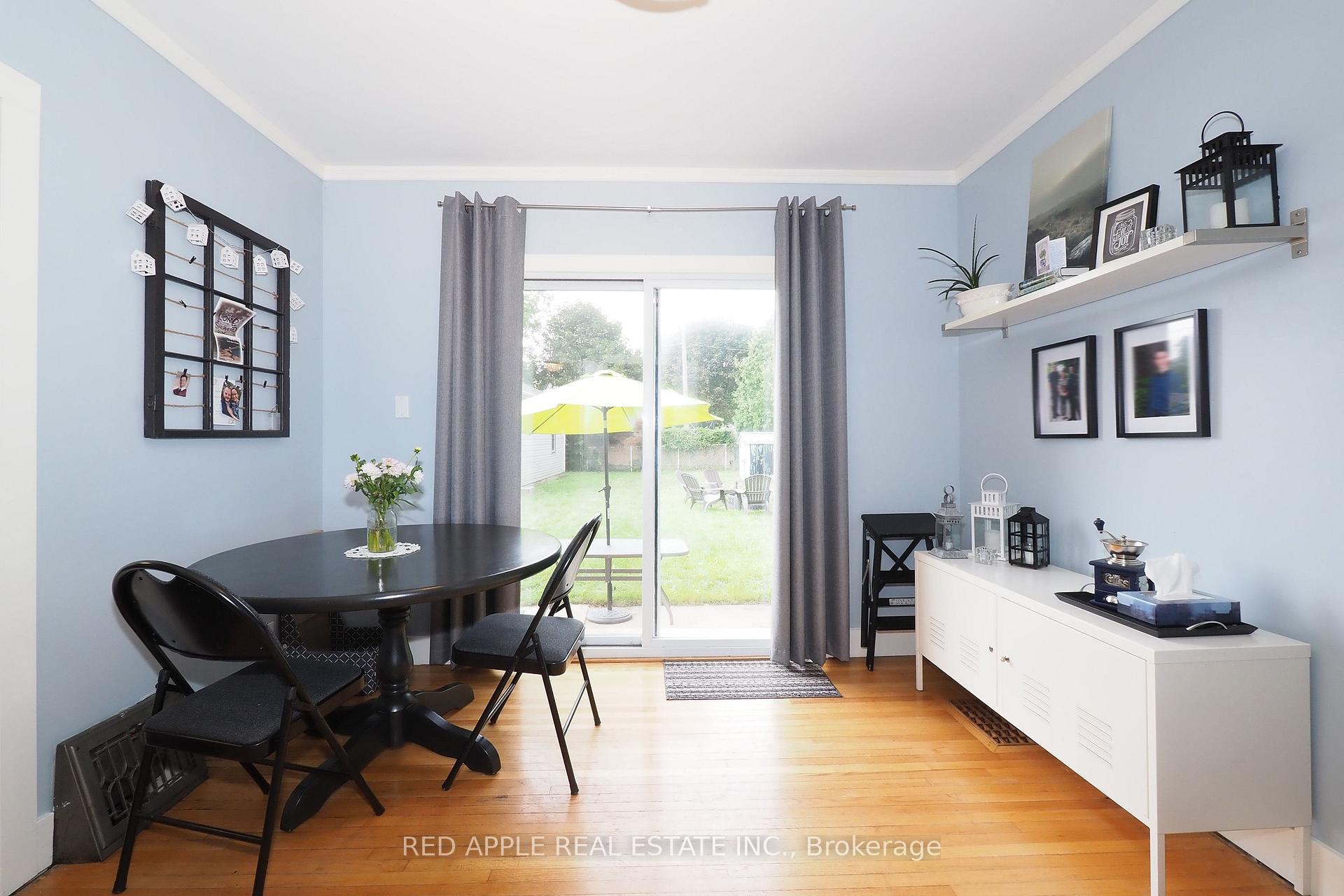 Photo 10 of 65 Elgin Street S, Cambridge, Alison — HOMEH