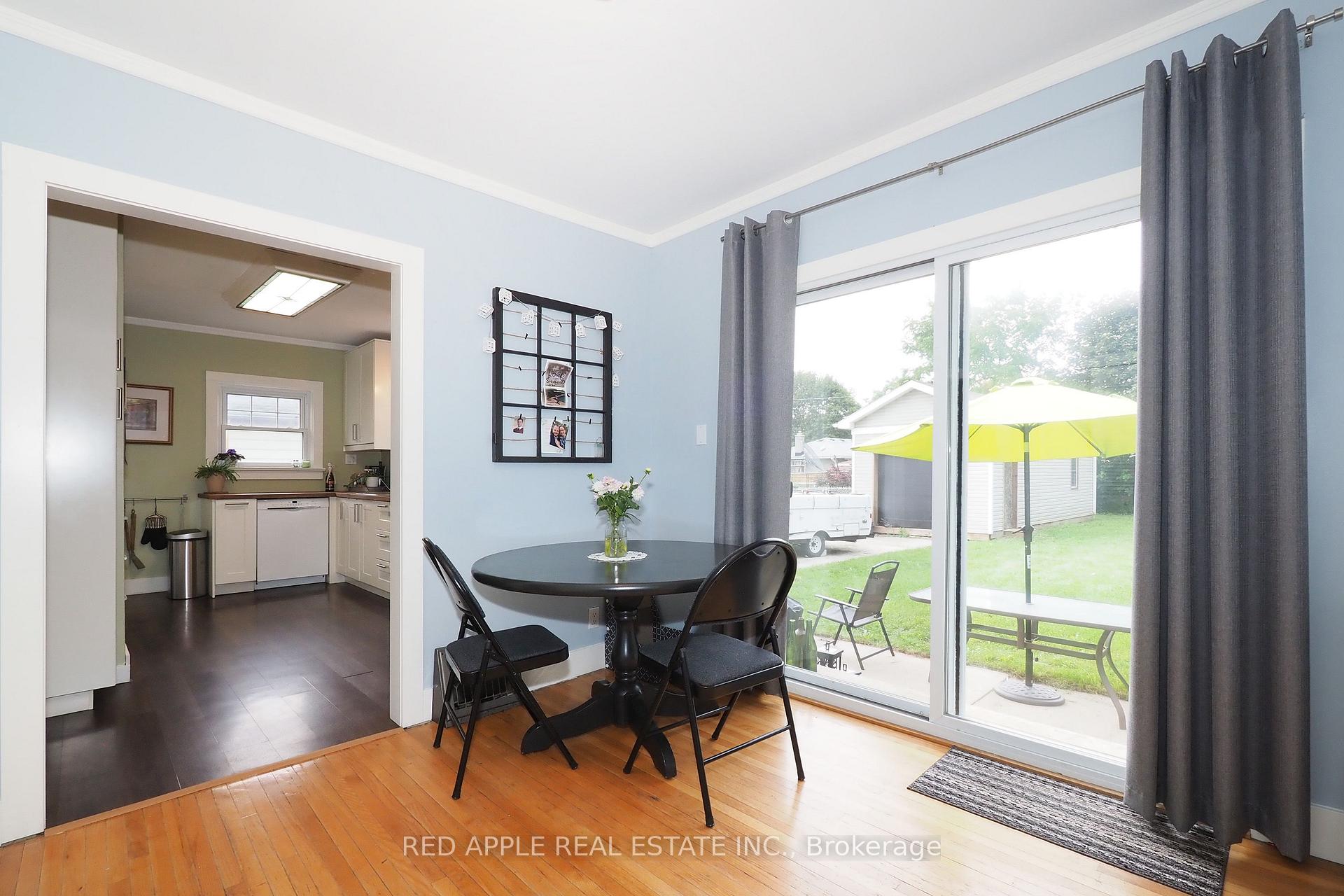 Photo 11 of 65 Elgin Street S, Cambridge, Alison — HOMEH