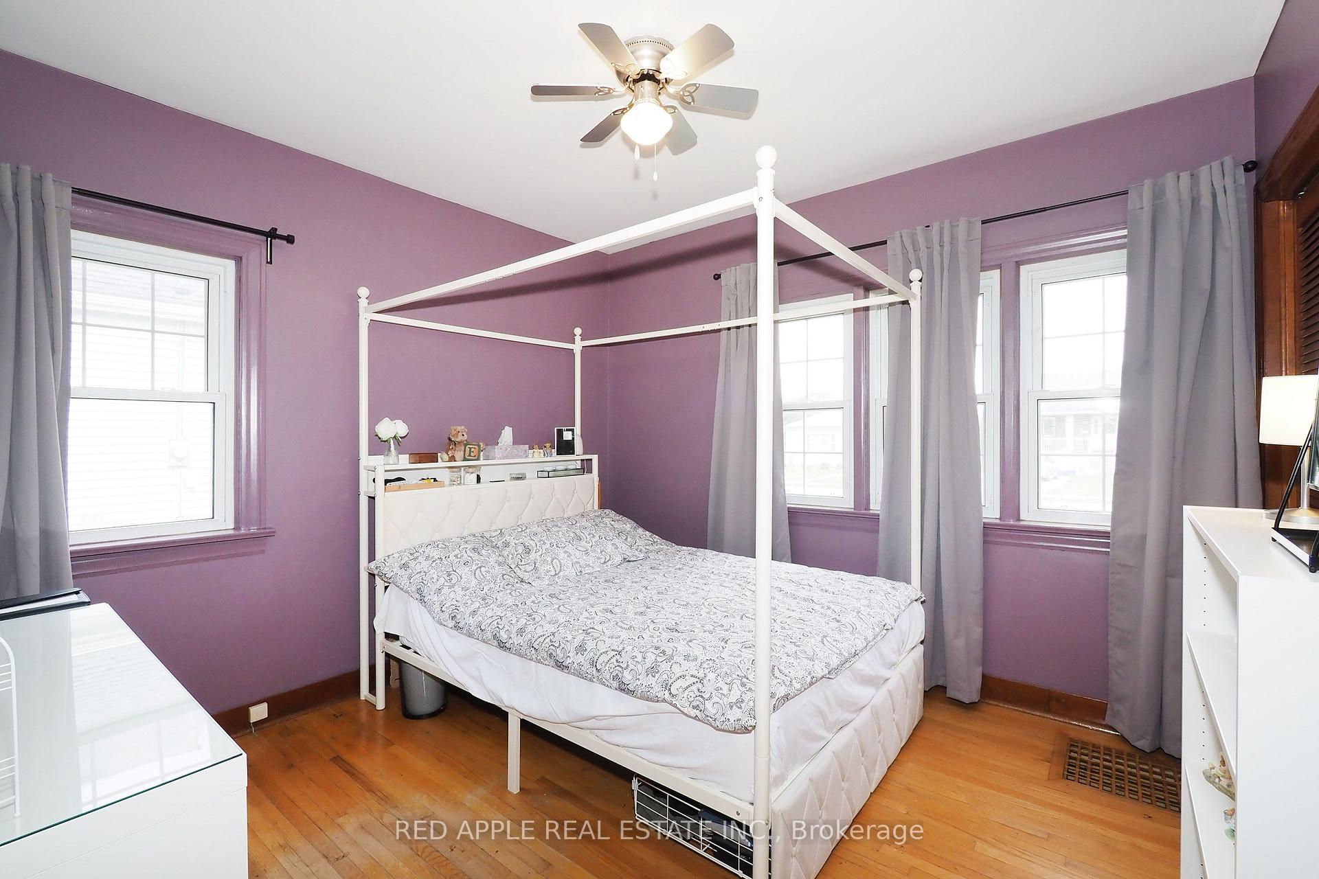 Photo 17 of 65 Elgin Street S, Cambridge, Alison — HOMEH