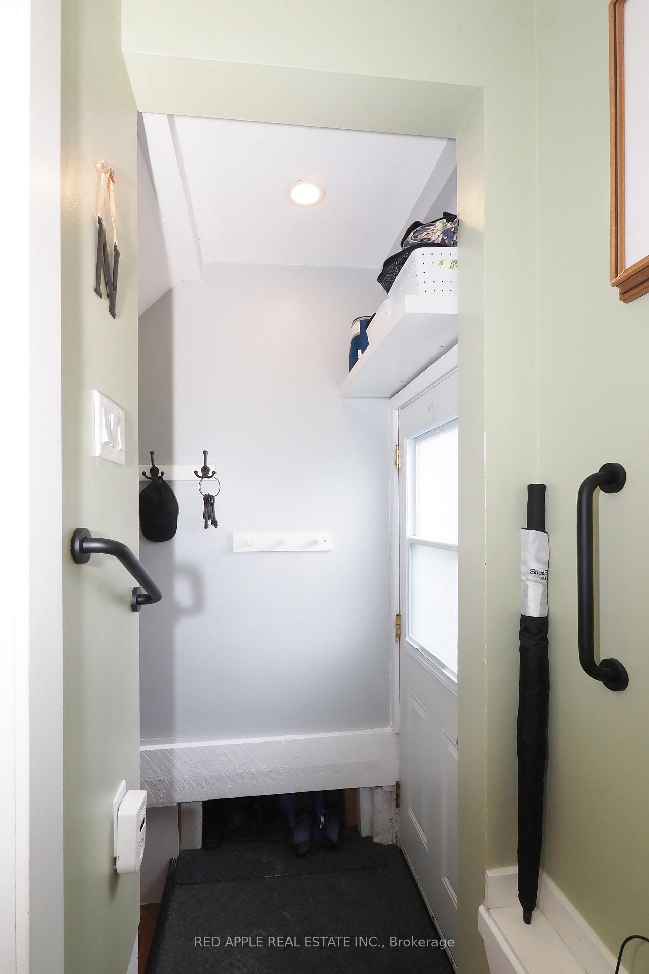 Photo 20 of 65 Elgin Street S, Cambridge, Alison — HOMEH