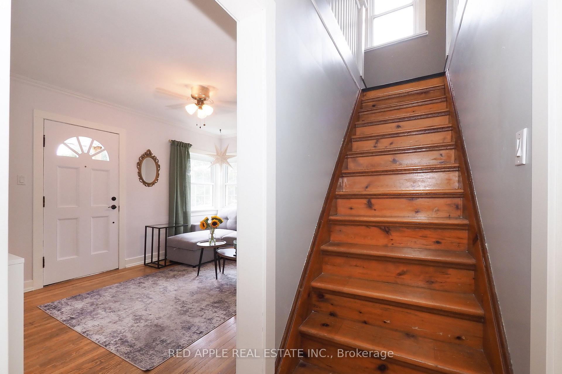 Photo 21 of 65 Elgin Street S, Cambridge, Alison — HOMEH