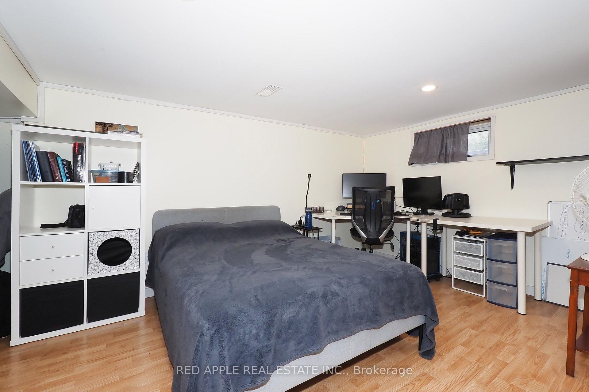 Photo 26 of 65 Elgin Street S, Cambridge, Alison — HOMEH