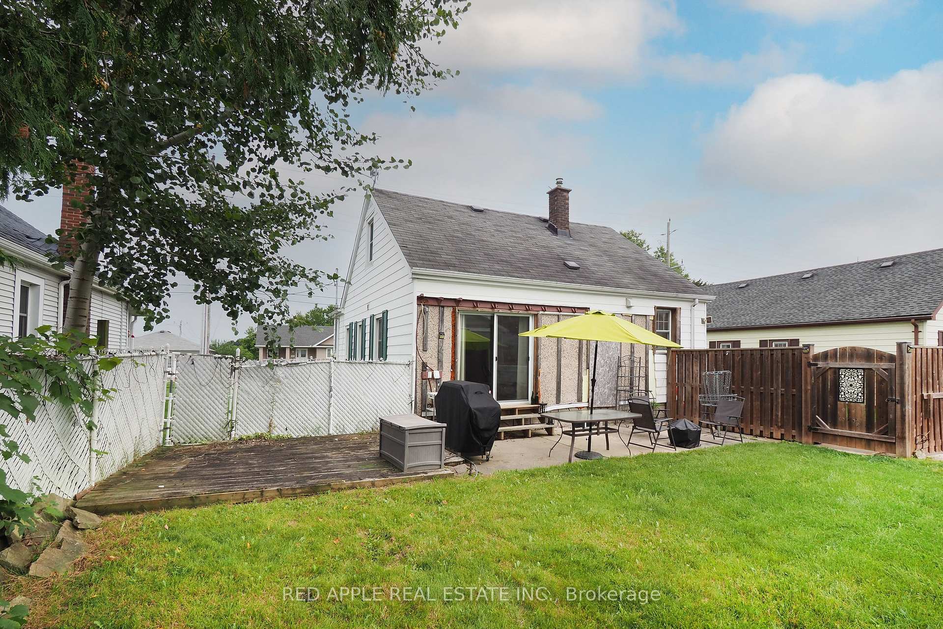 Photo 30 of 65 Elgin Street S, Cambridge, Alison — HOMEH