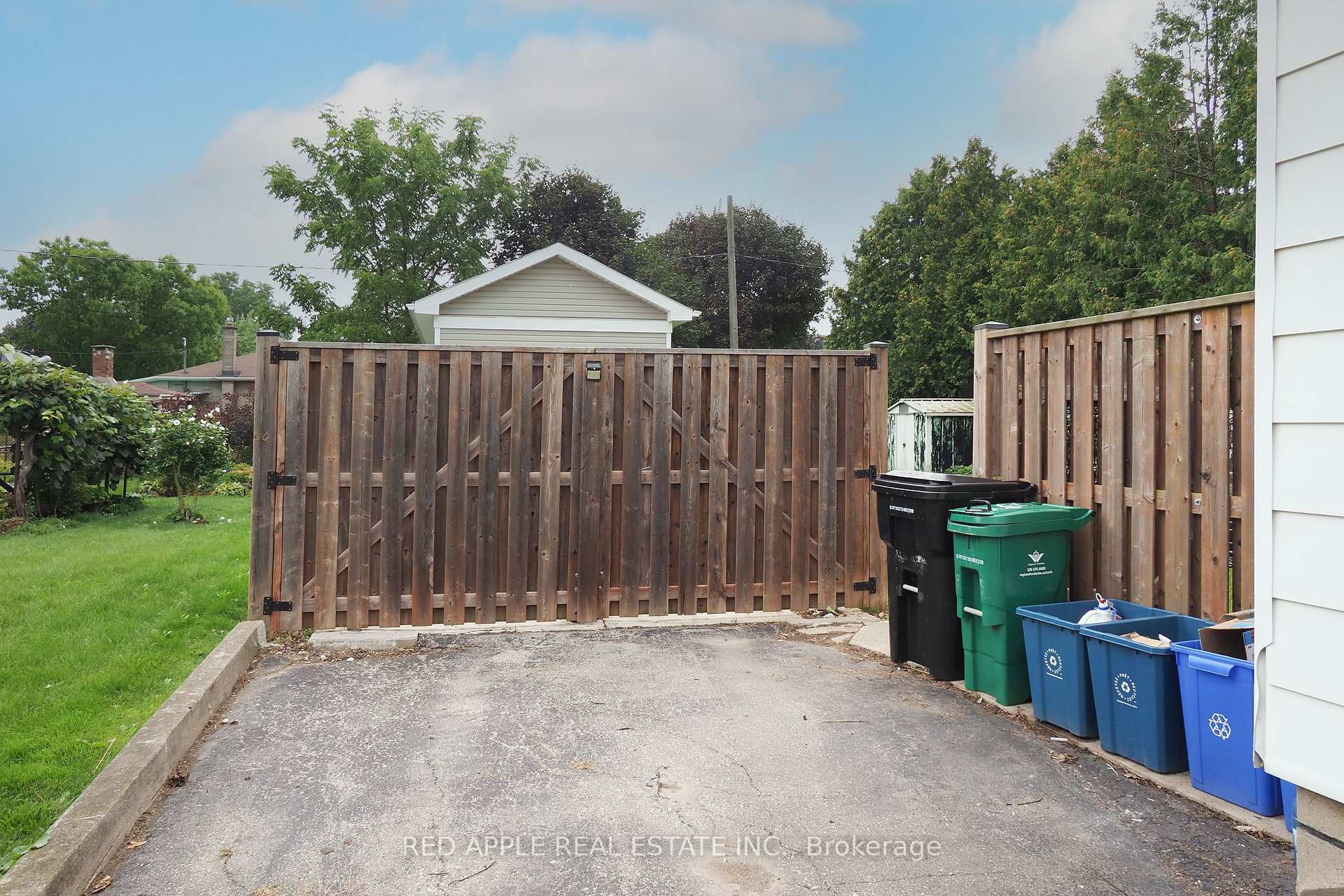 Photo 37 of 65 Elgin Street S, Cambridge, Alison — HOMEH