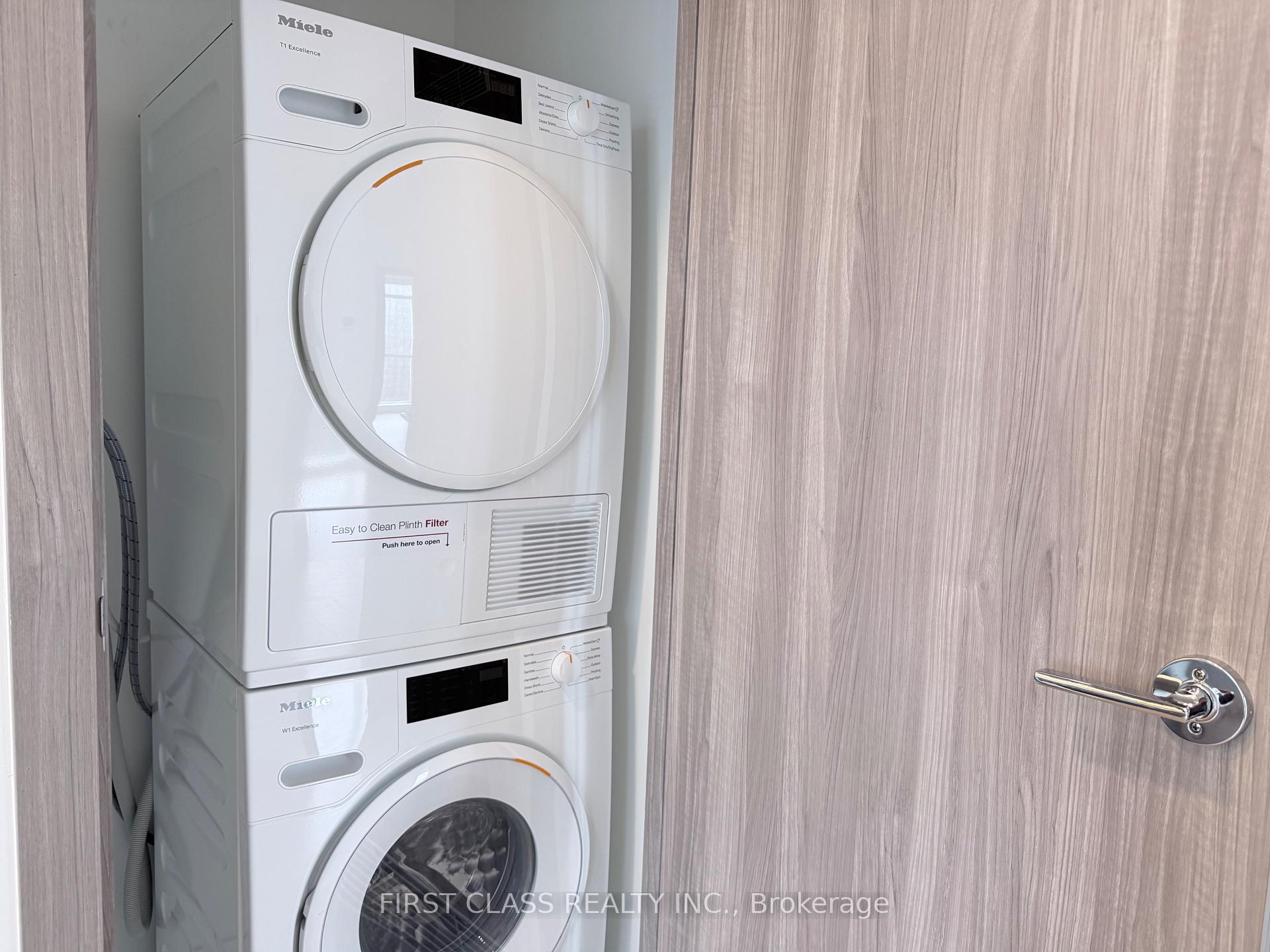 Photo 12 of Unit 3907, 38 Widmer Street, Toronto, Waterfront Communities — HOMEH