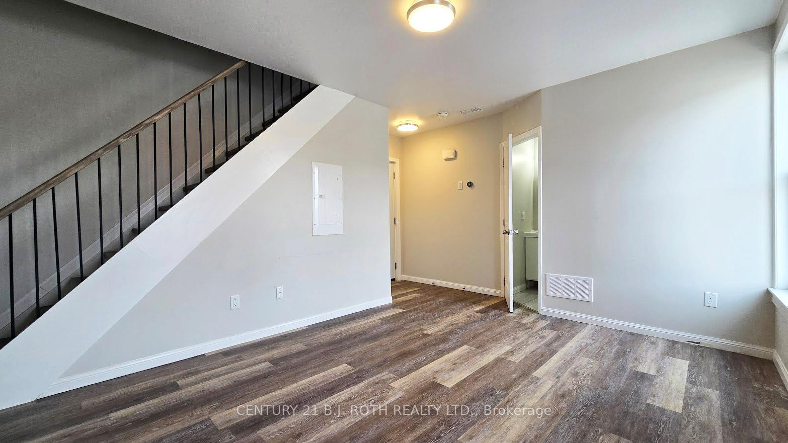 Photo 4 of Unit 4, 44 Front Street S, Orillia — HOMEH