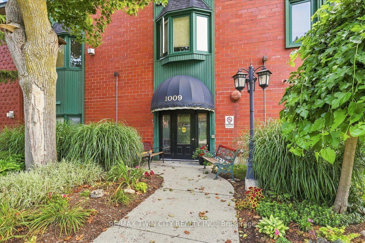 Photo 5 of Unit 217, 1009 Queenston Road, Cambridge, Preston South — HOMEH
