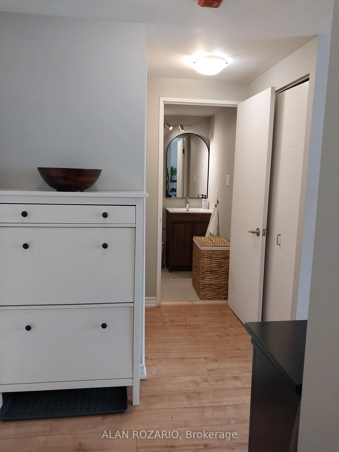 Photo 12 of Unit 103, 8351 Mclaughlin Road S, Brampton, Brampton South — HOMEH