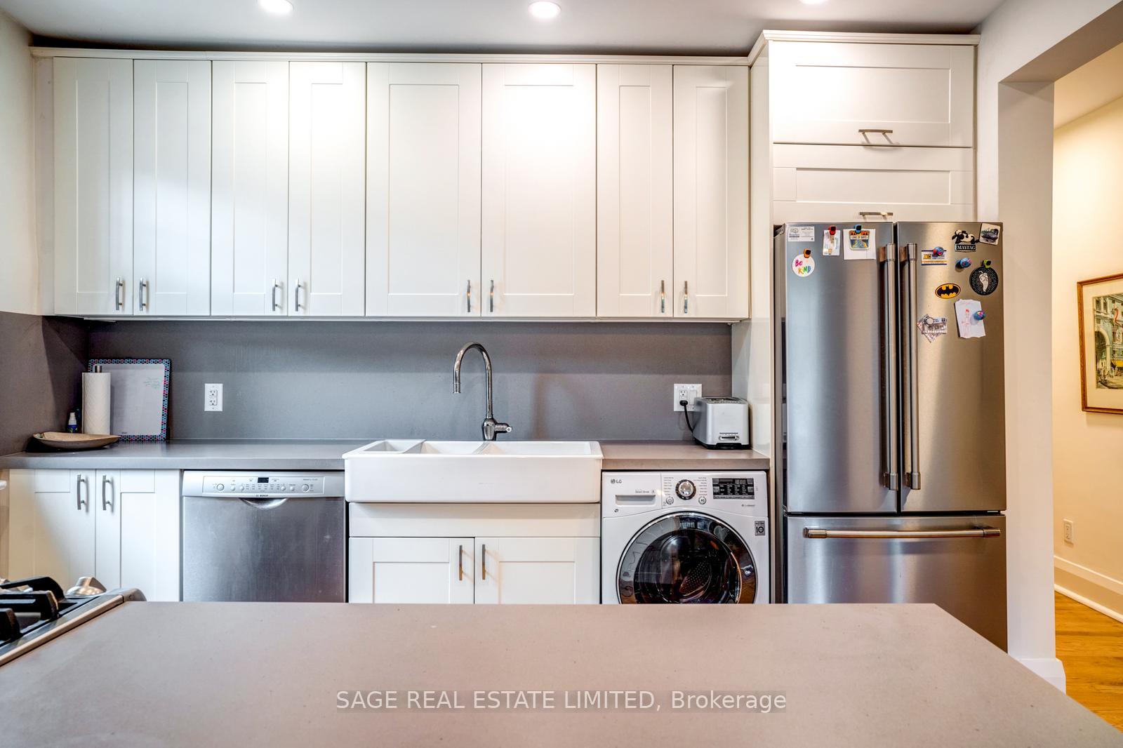 Photo 13 of Unit 8, 3 Lonsdale Road, Toronto, Yonge-St. Clair — HOMEH