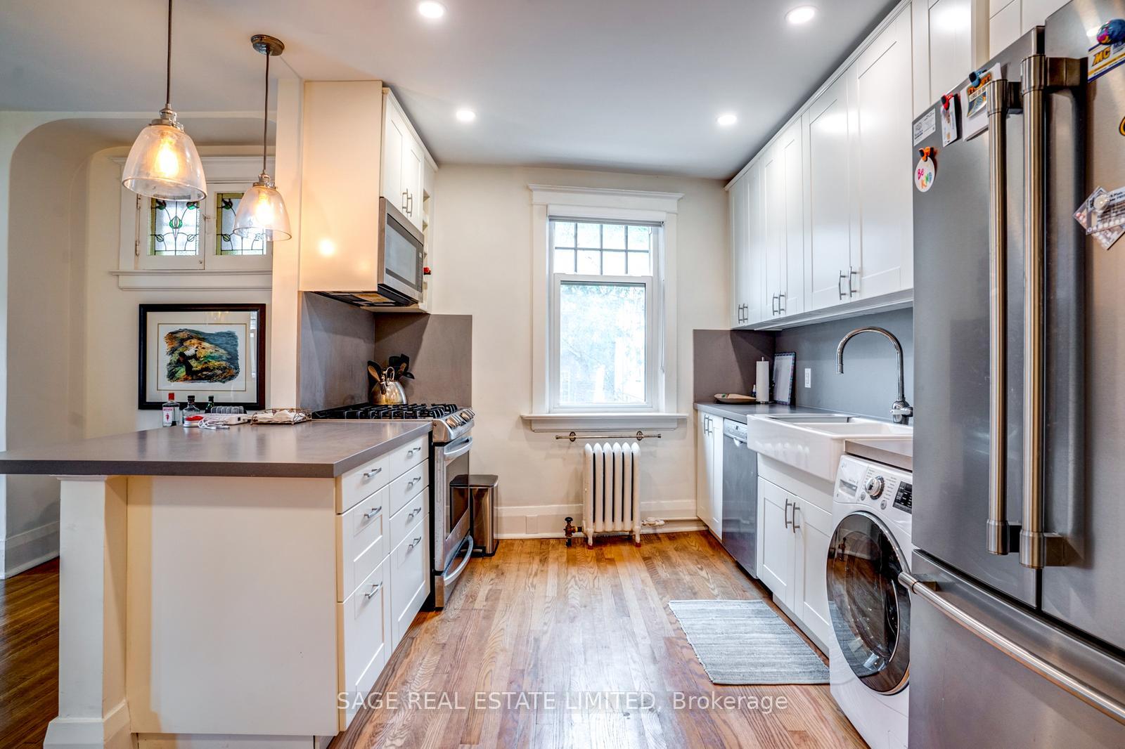 Photo 14 of Unit 8, 3 Lonsdale Road, Toronto, Yonge-St. Clair — HOMEH