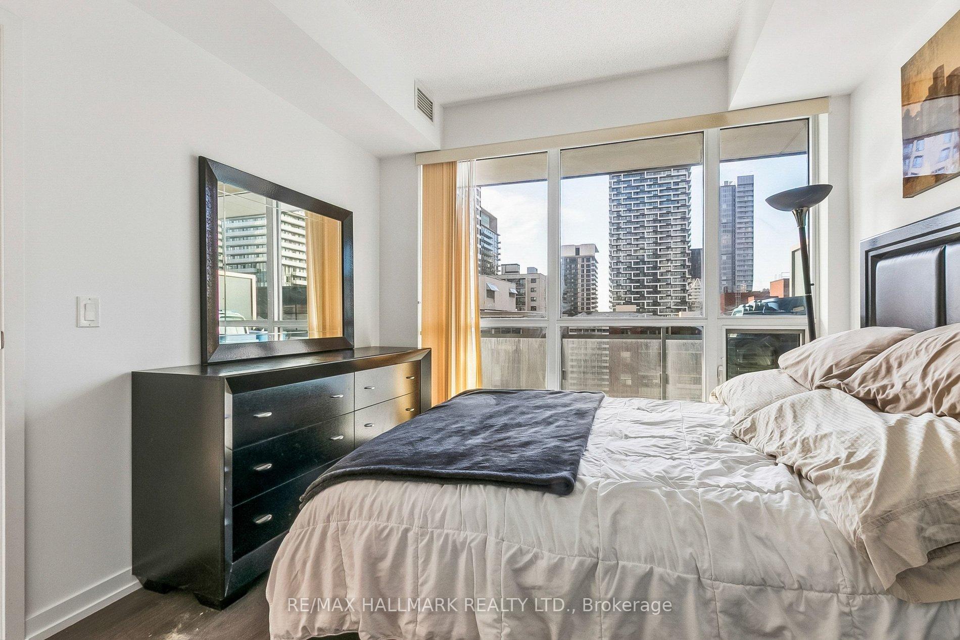 Photo 23 of Unit 1212, 98 Lillian Street, Toronto, Mount Pleasant West — HOMEH