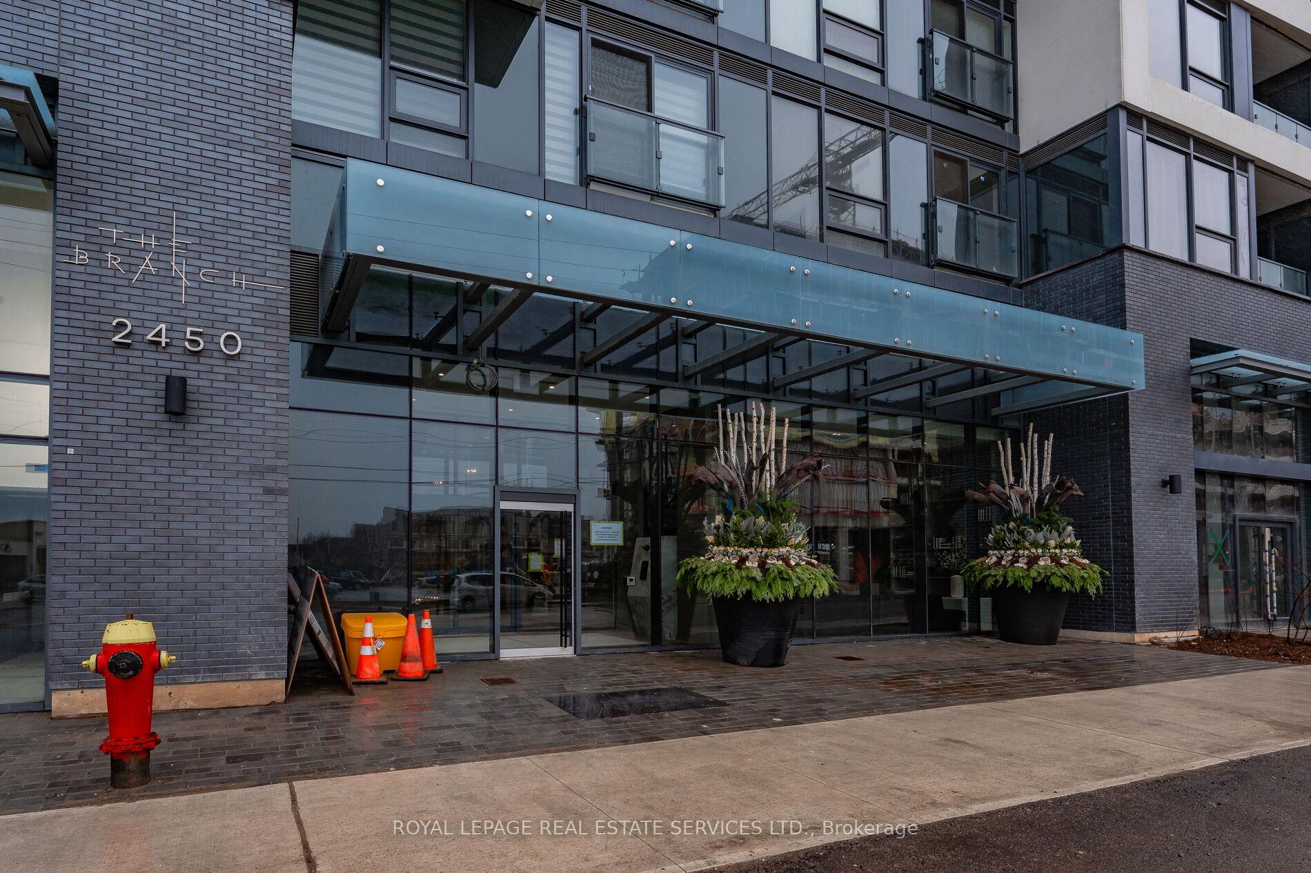 Photo 3 of Unit 334, 2450 Old Bronte Road, Oakville, Westmount — HOMEH