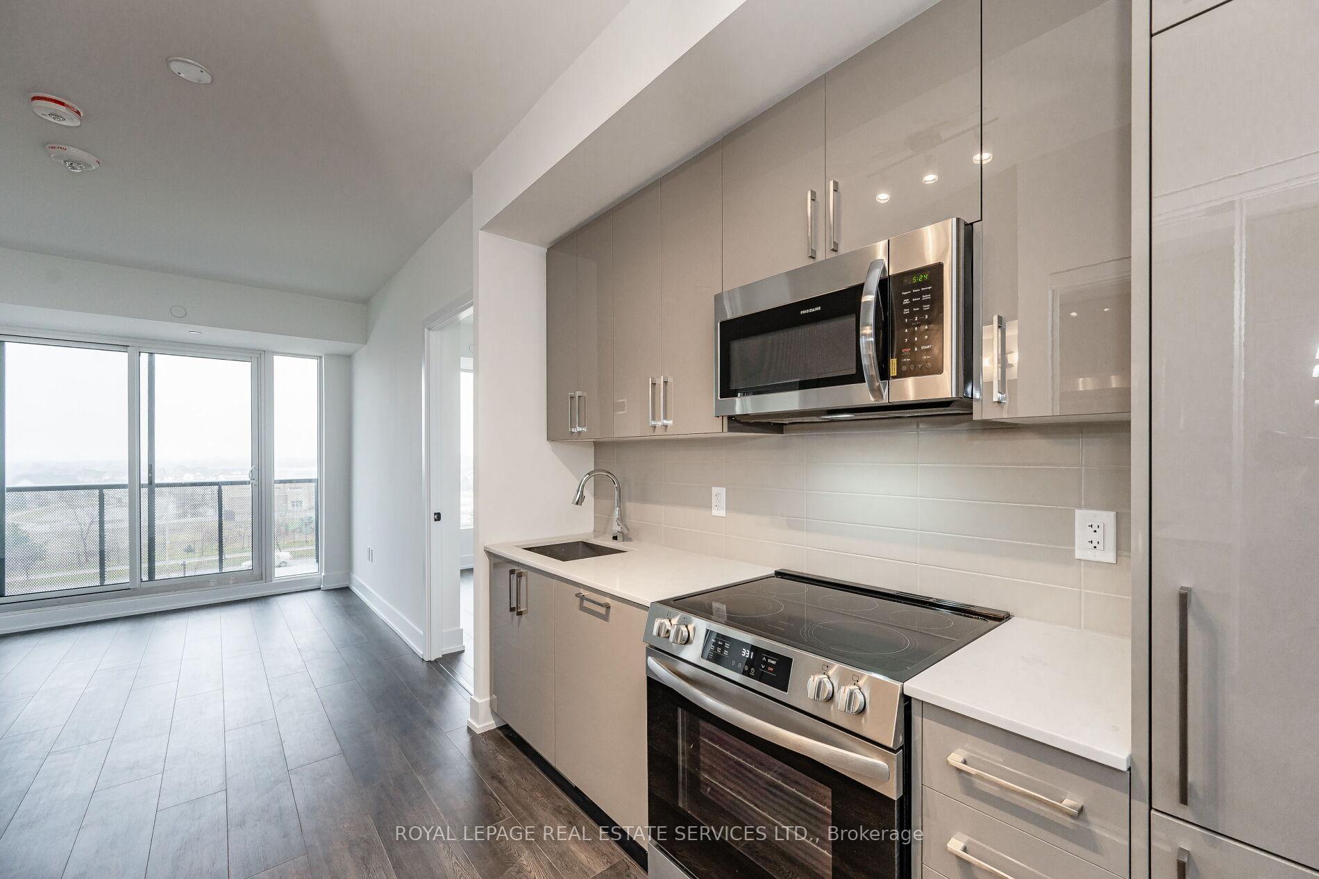 Photo 9 of Unit 334, 2450 Old Bronte Road, Oakville, Westmount — HOMEH