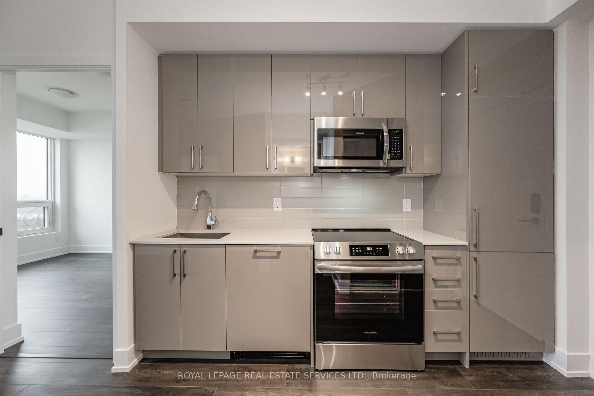 Photo 10 of Unit 334, 2450 Old Bronte Road, Oakville, Westmount — HOMEH