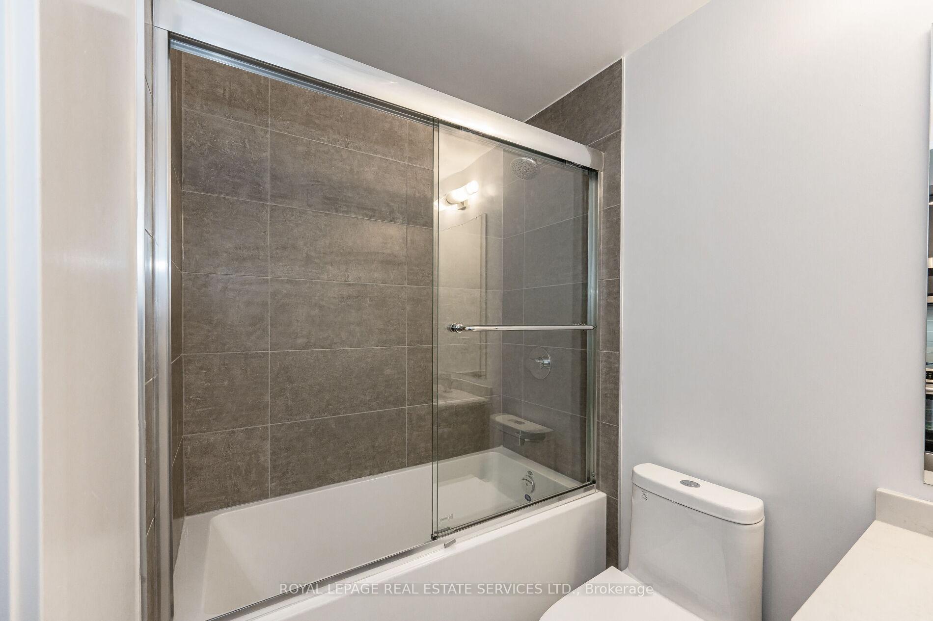 Photo 15 of Unit 334, 2450 Old Bronte Road, Oakville, Westmount — HOMEH