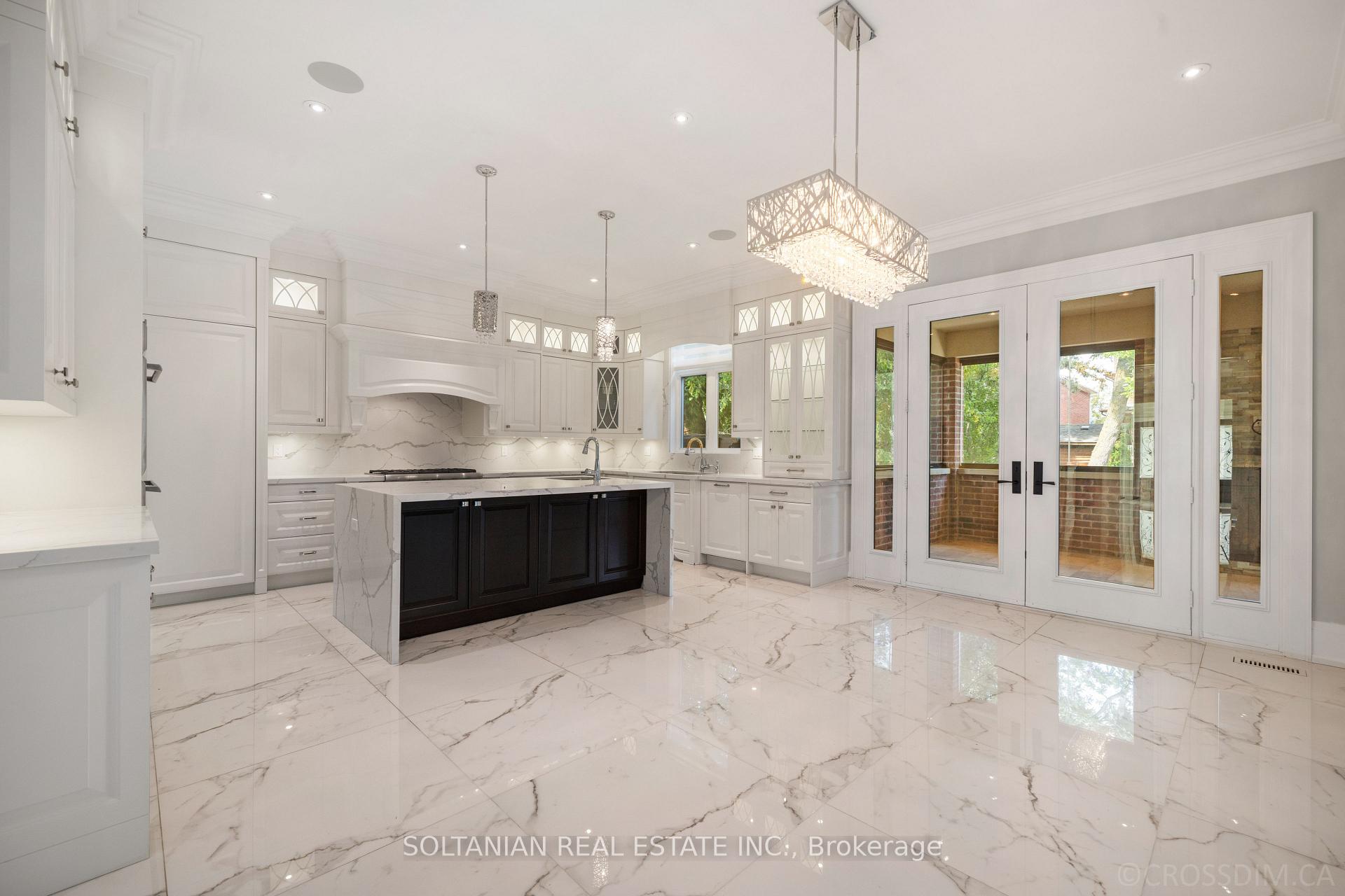 Photo 10 of 74 Yongehurst Road, Richmond Hill, North Richvale — HOMEH