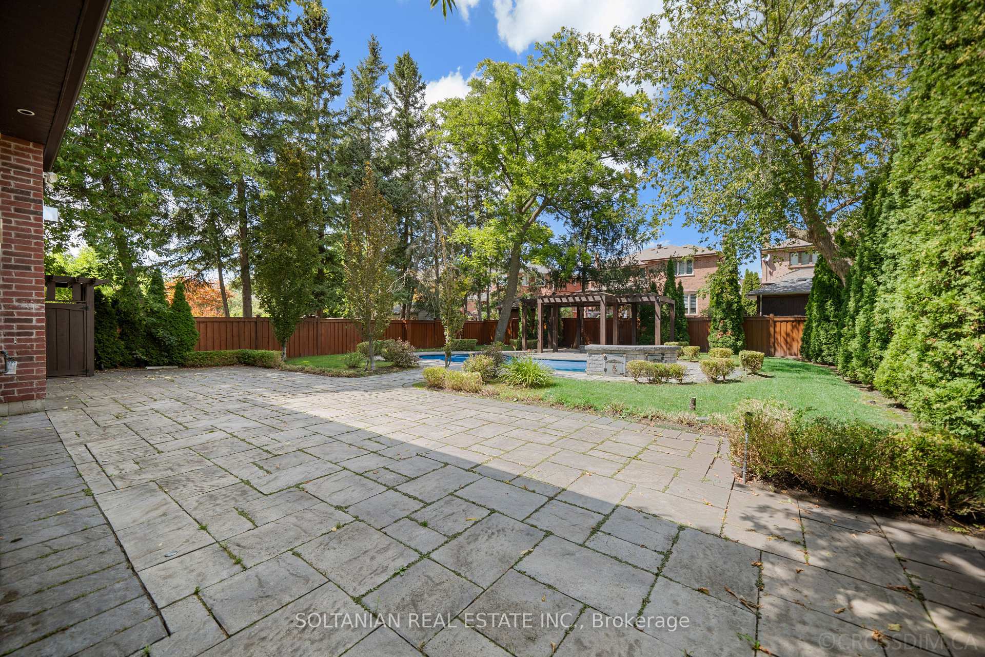 Photo 32 of 74 Yongehurst Road, Richmond Hill, North Richvale — HOMEH