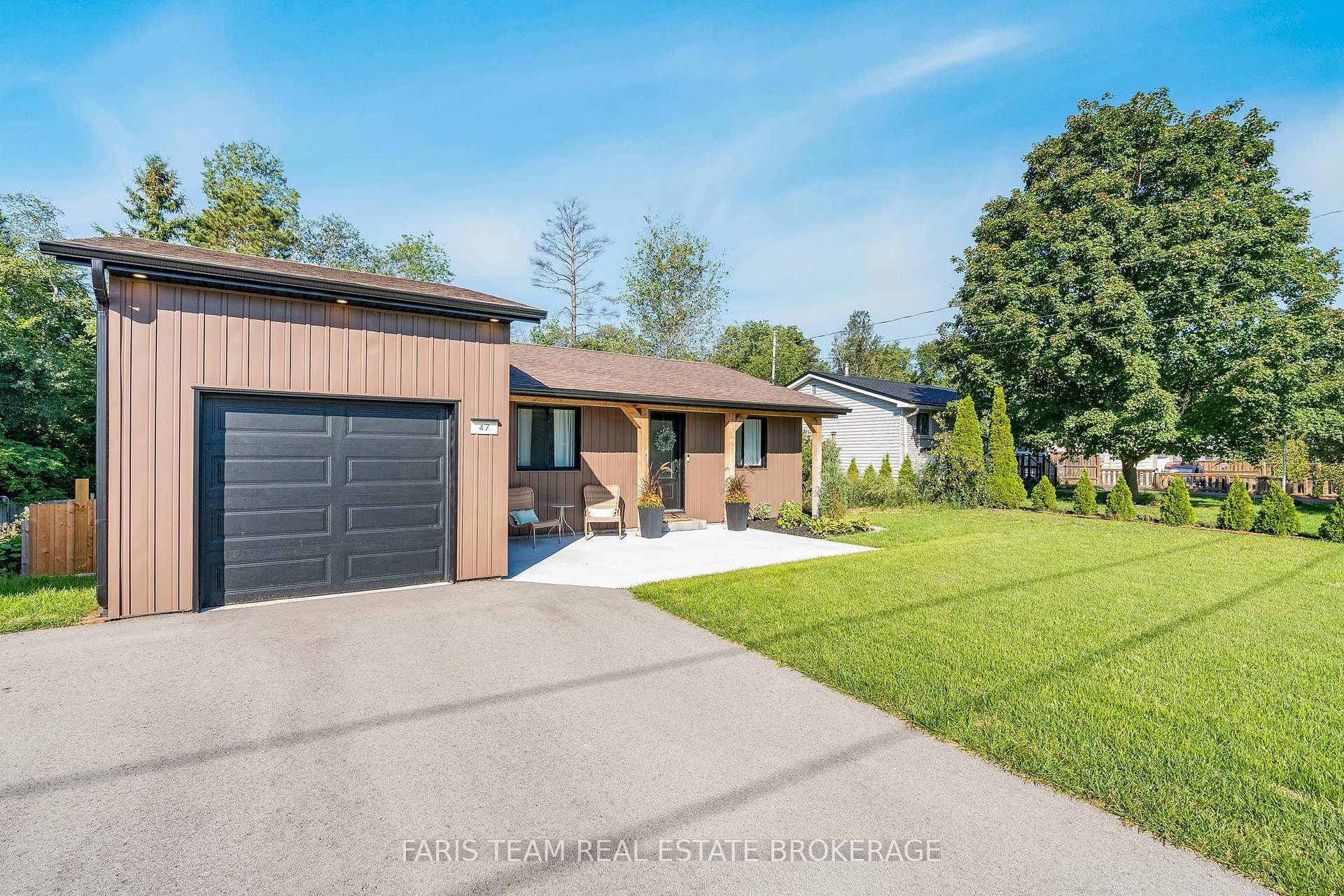 Photo 3 of 47 Sandsprings Crescent, Essa, Angus — HOMEH