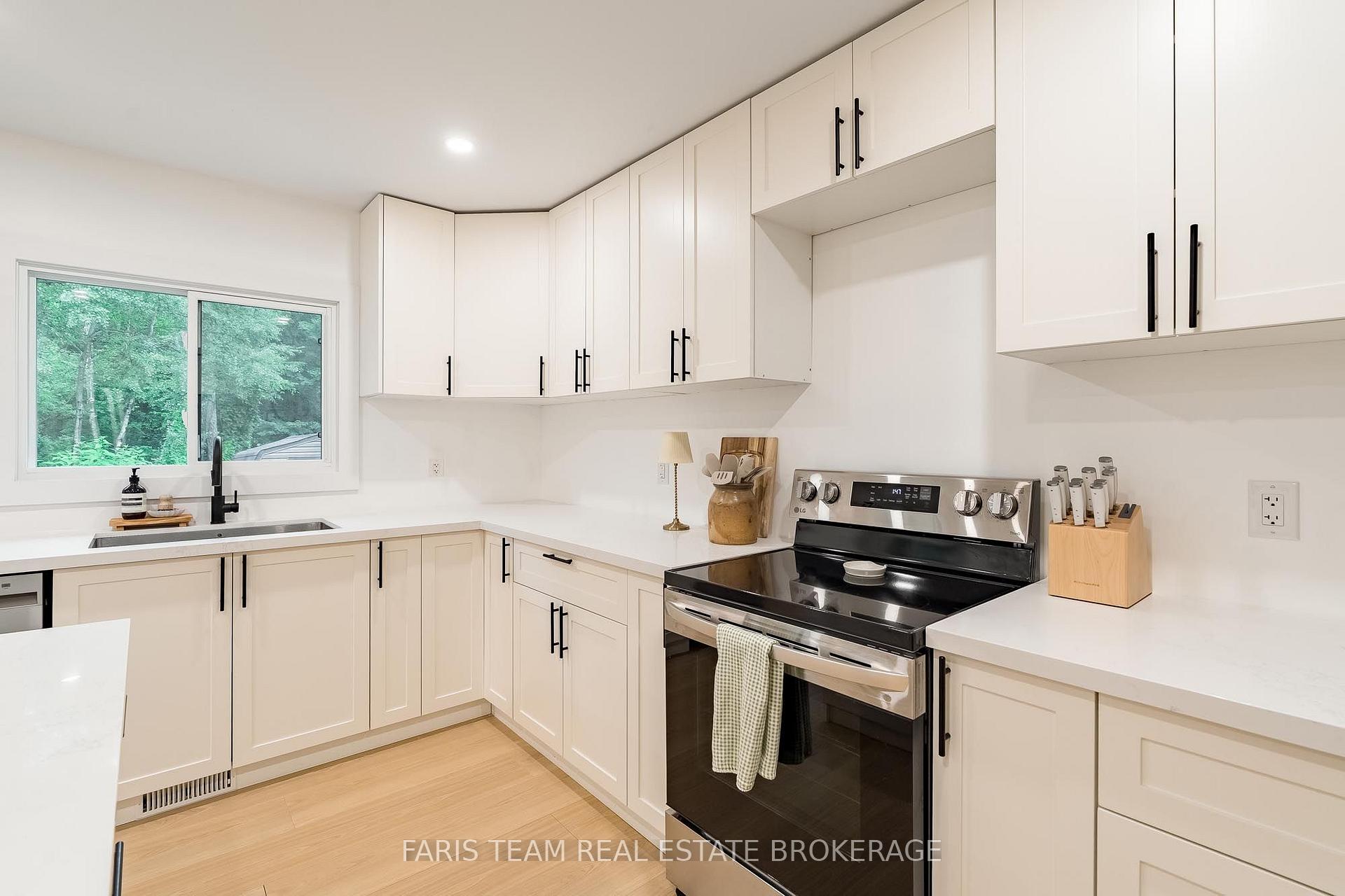Photo 9 of 47 Sandsprings Crescent, Essa, Angus — HOMEH