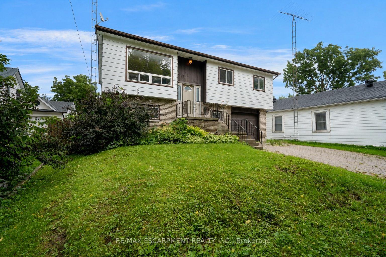 Photo 2 of 5 Elizabeth Street, Innisfil, Cookstown — HOMEH
