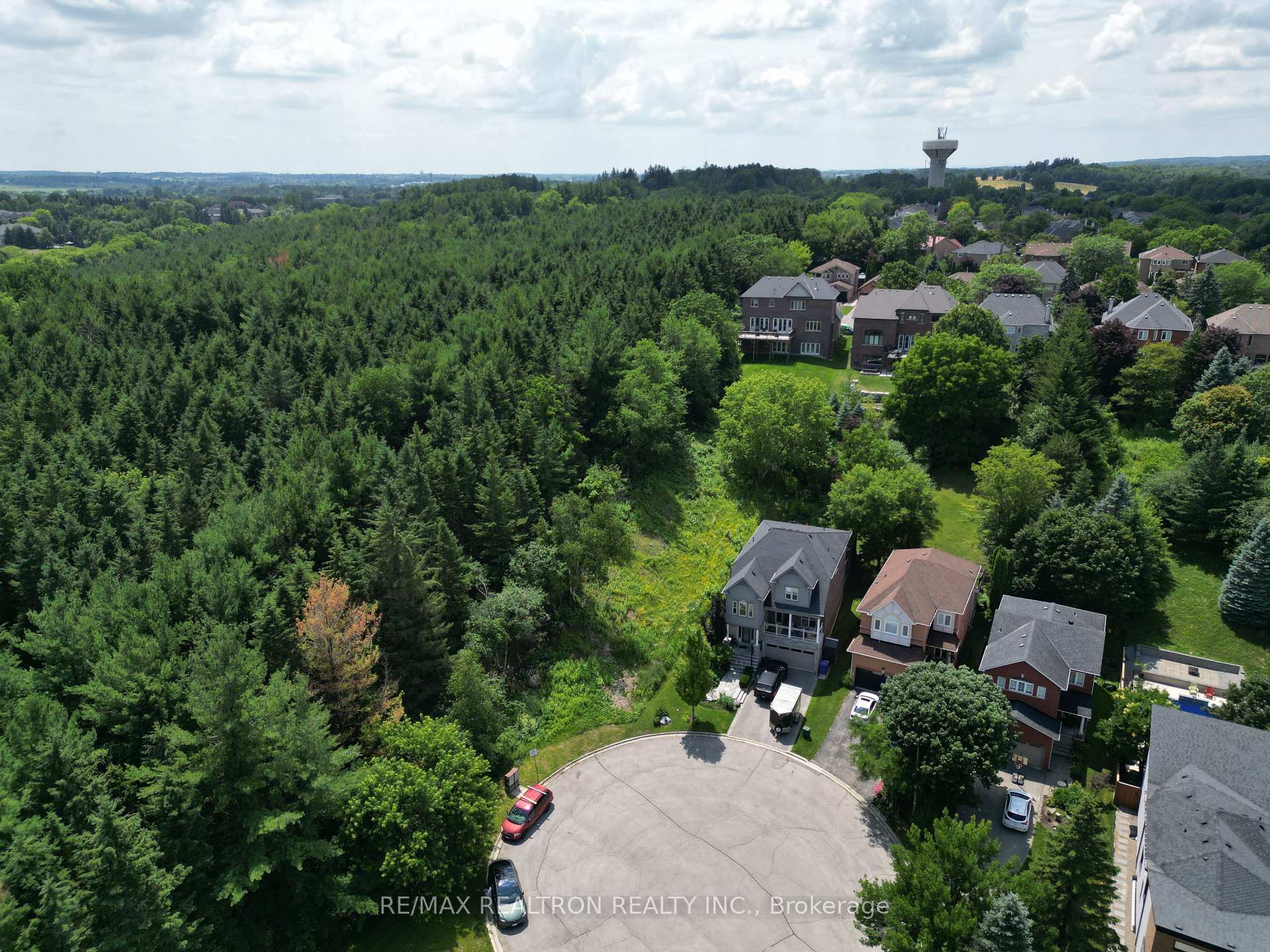 Photo 3 of 119 Stemmle Drive, Aurora, Aurora Highlands — HOMEH