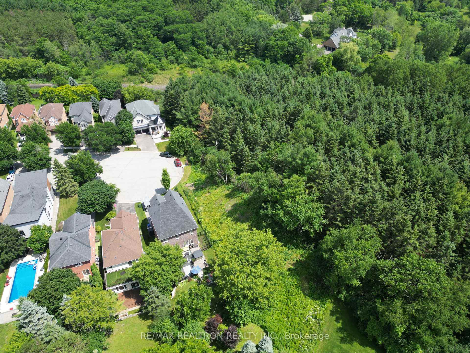 Photo 6 of 119 Stemmle Drive, Aurora, Aurora Highlands — HOMEH