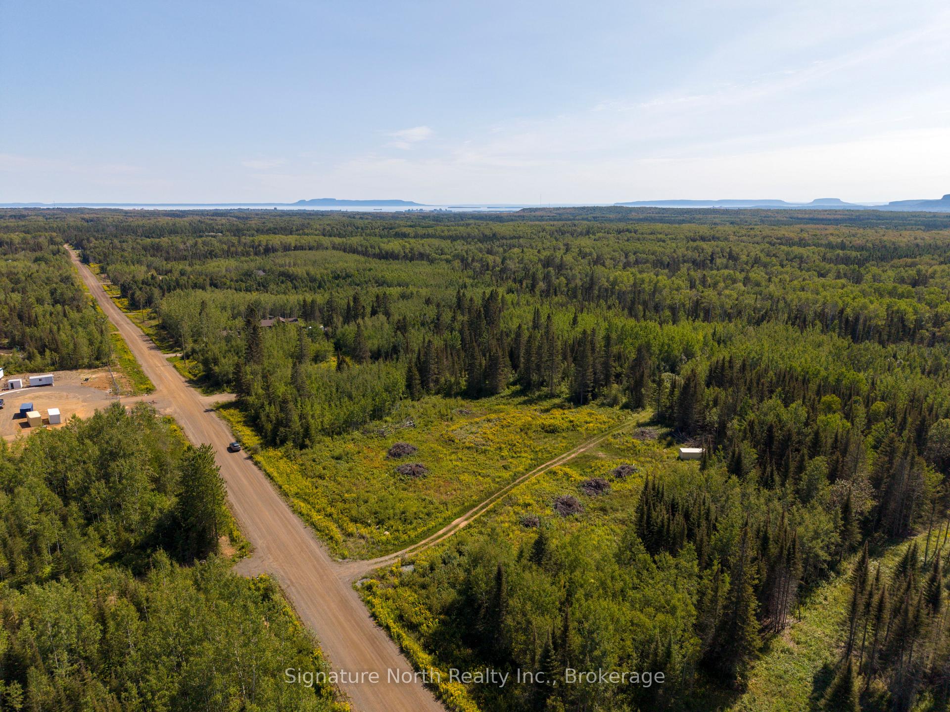 Photo 4 of 1051 Red Pine Way, Thunder Bay, McIntyre South — HOMEH