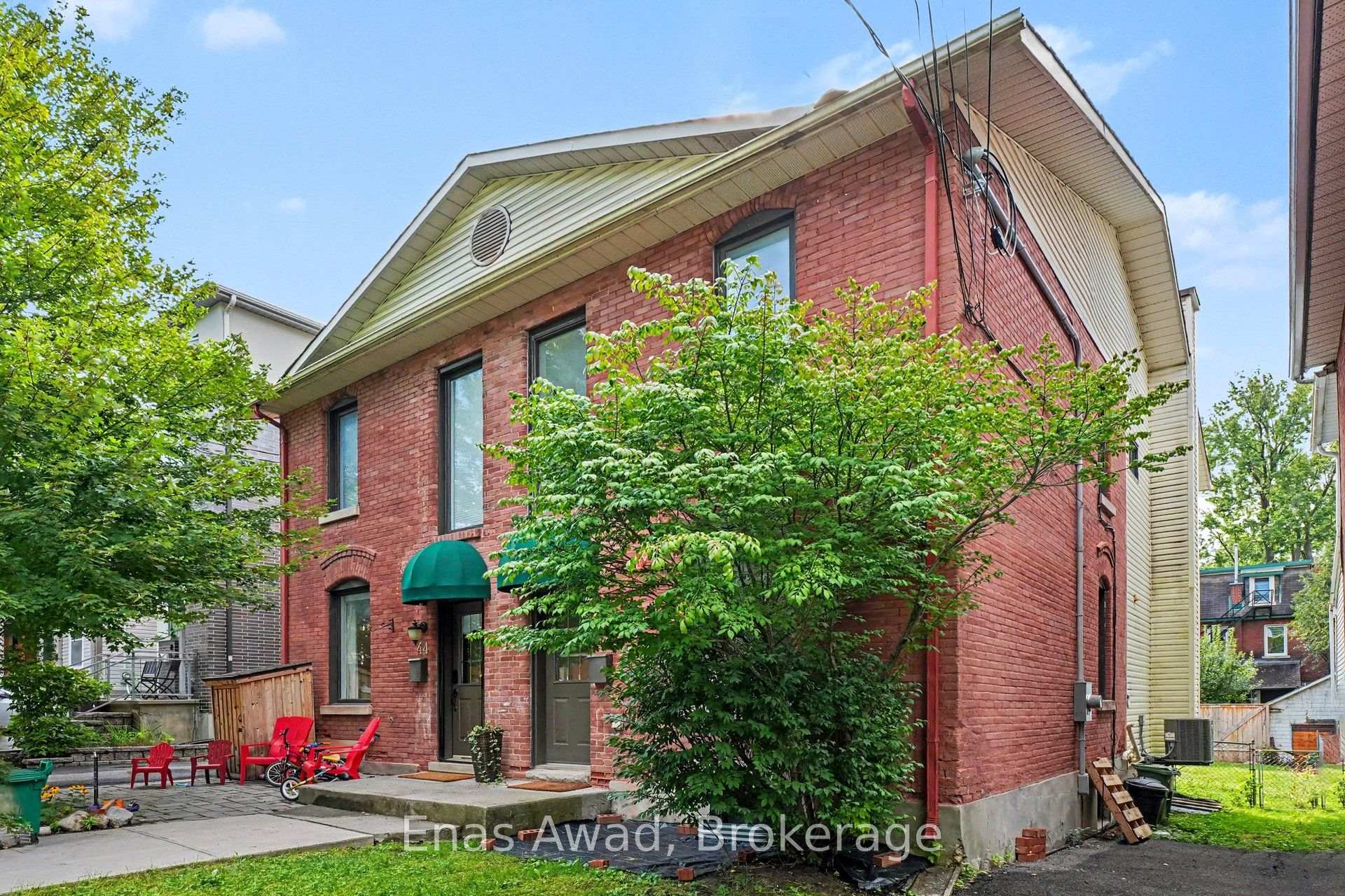 Front of 46 Hopewell Avenue