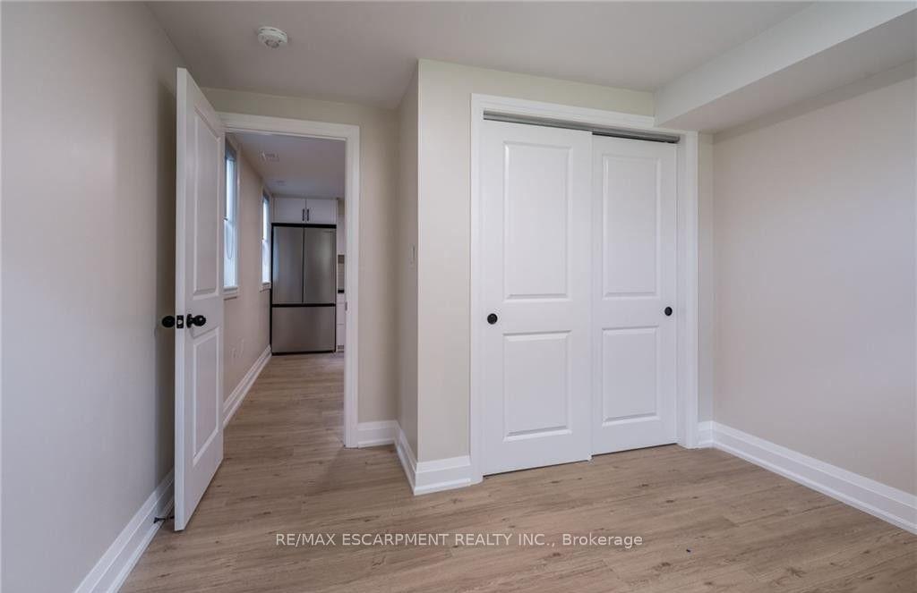 Photo 10 of Unit D, 80 Irene Avenue, Hamilton, Stoney Creek — HOMEH