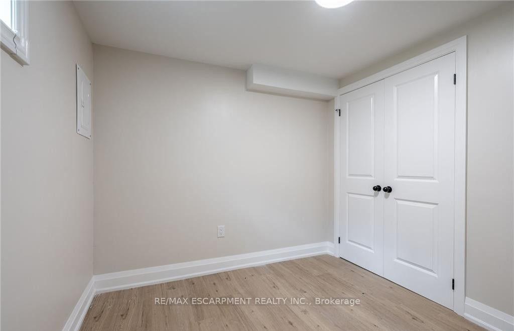 Photo 12 of Unit D, 80 Irene Avenue, Hamilton, Stoney Creek — HOMEH