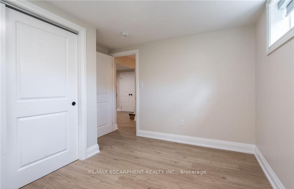 Photo 15 of Unit D, 80 Irene Avenue, Hamilton, Stoney Creek — HOMEH
