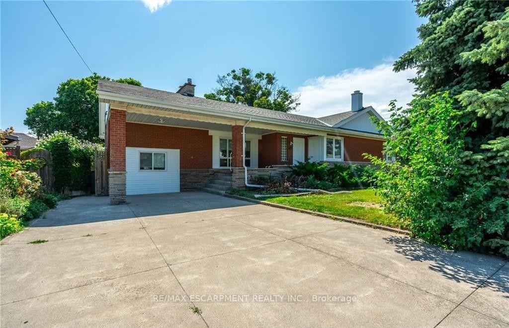 Photo 22 of Unit D, 80 Irene Avenue, Hamilton, Stoney Creek — HOMEH