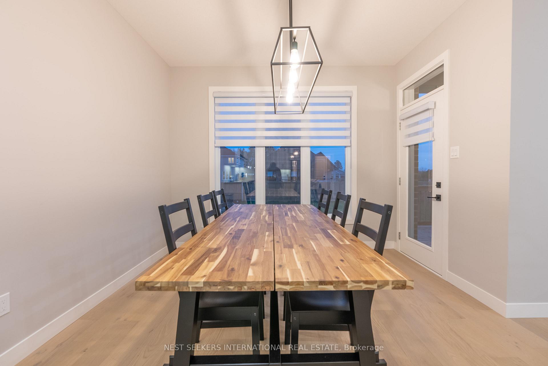 Photo 12 of 144 Foxborough Place, Thames Centre, Thorndale — HOMEH
