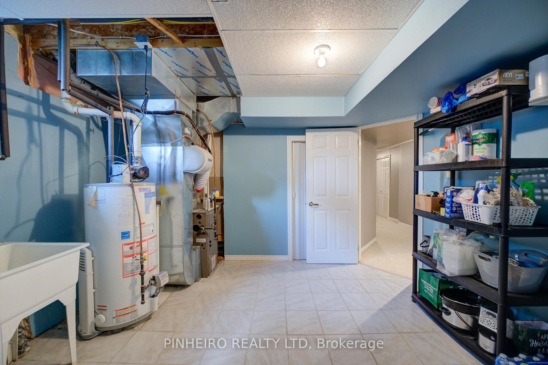 Photo 32 of 42 Hickory Boulevard W, Strathroy-Caradoc, SE — HOMEH