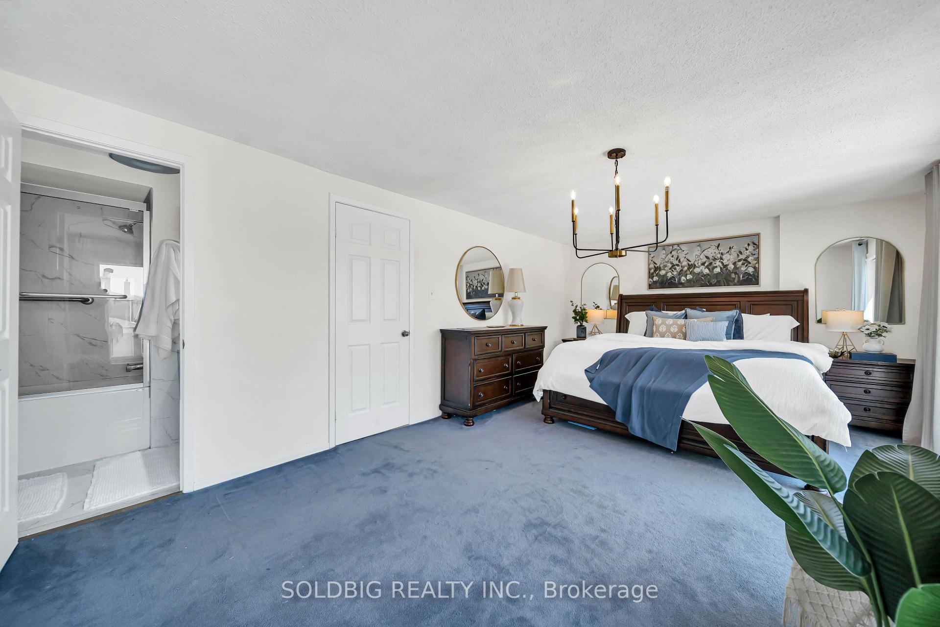 Photo 18 of 76 Banting Crescent, Brampton, Fletcher's West — HOMEH